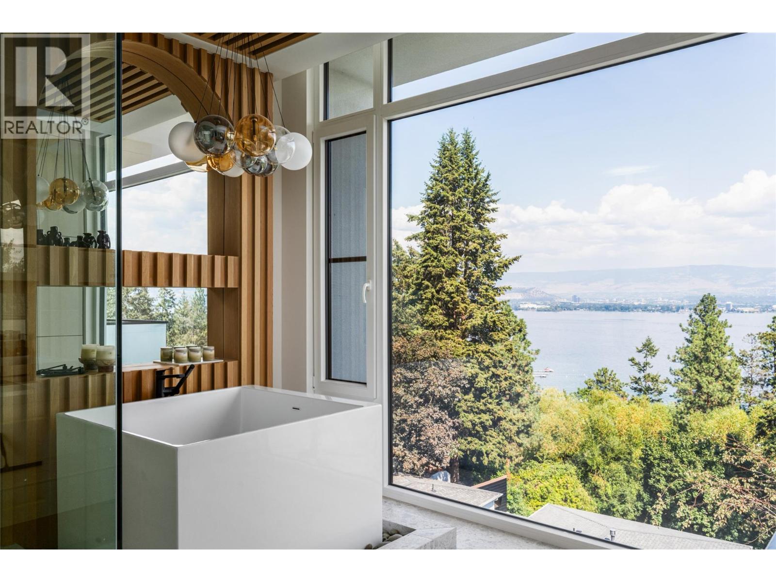 2843 Lakeridge Road, West Kelowna