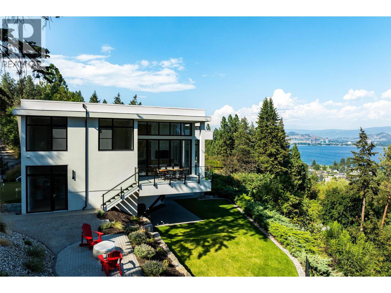 2843 Lakeridge Road, West Kelowna