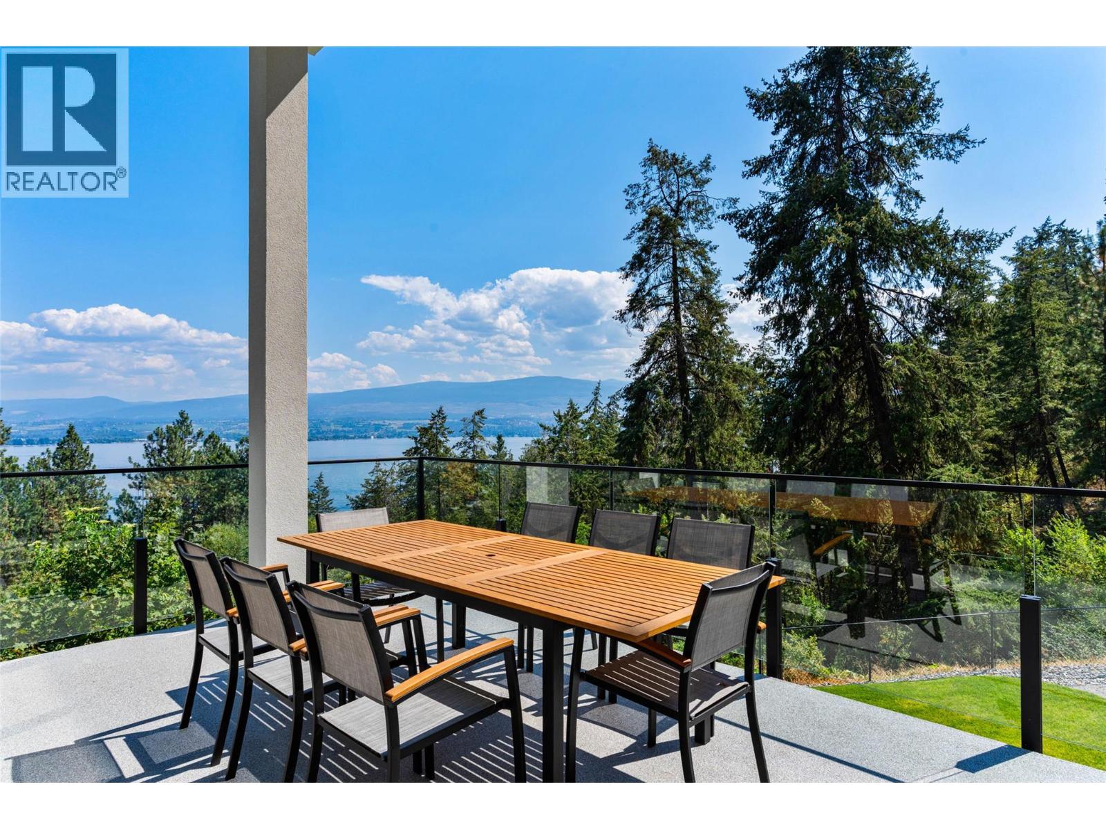 2843 Lakeridge Road, West Kelowna