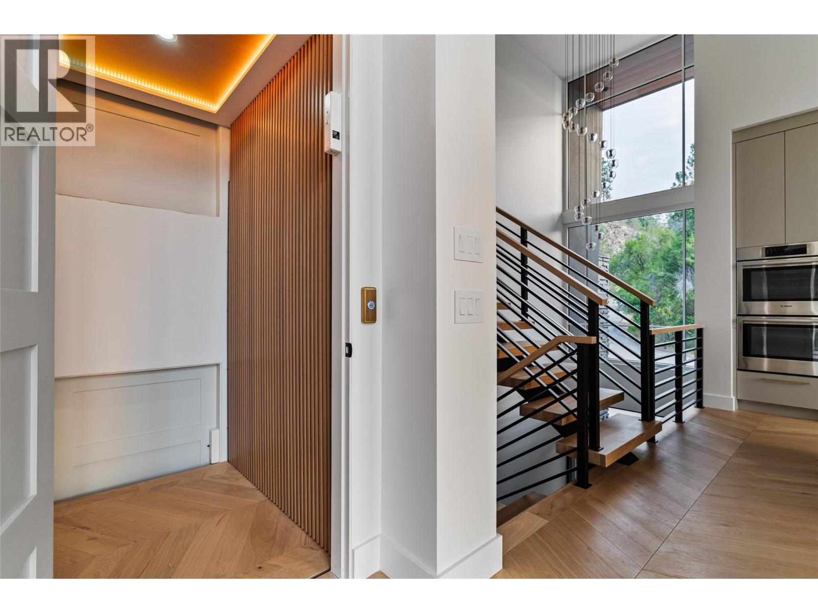 2843 Lakeridge Road, West Kelowna