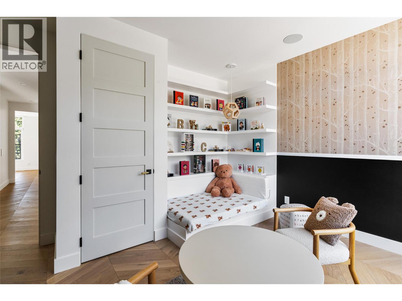 2843 Lakeridge Road, West Kelowna