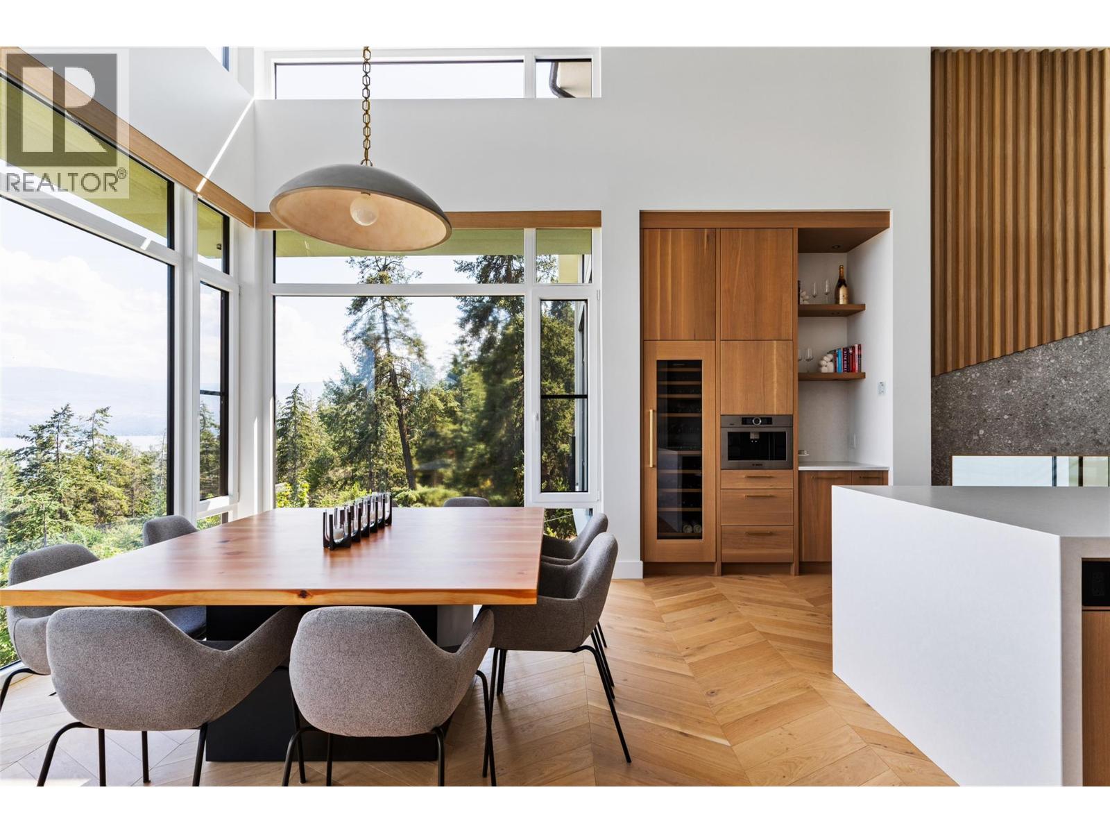 2843 Lakeridge Road, West Kelowna