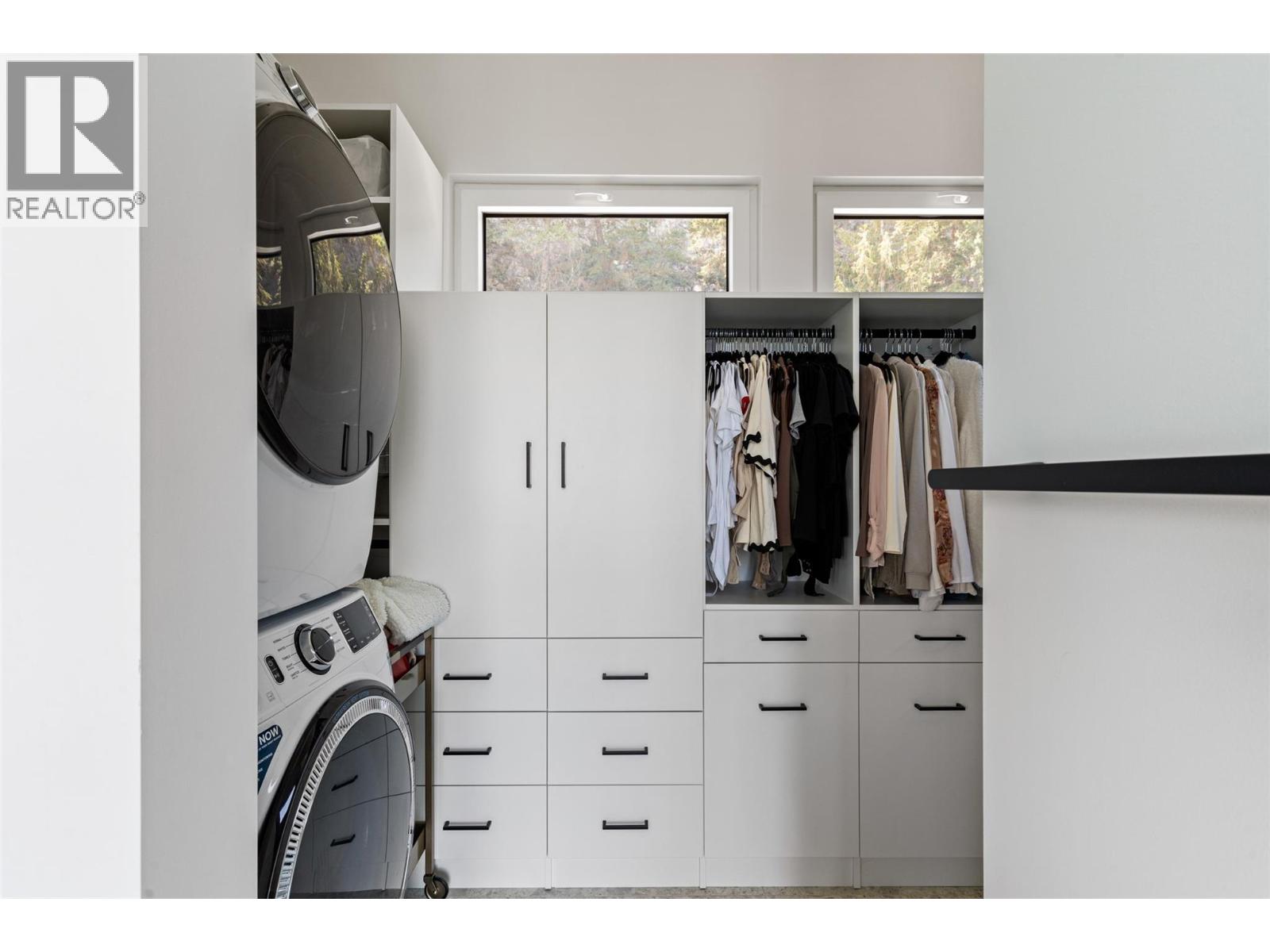 2843 Lakeridge Road, West Kelowna