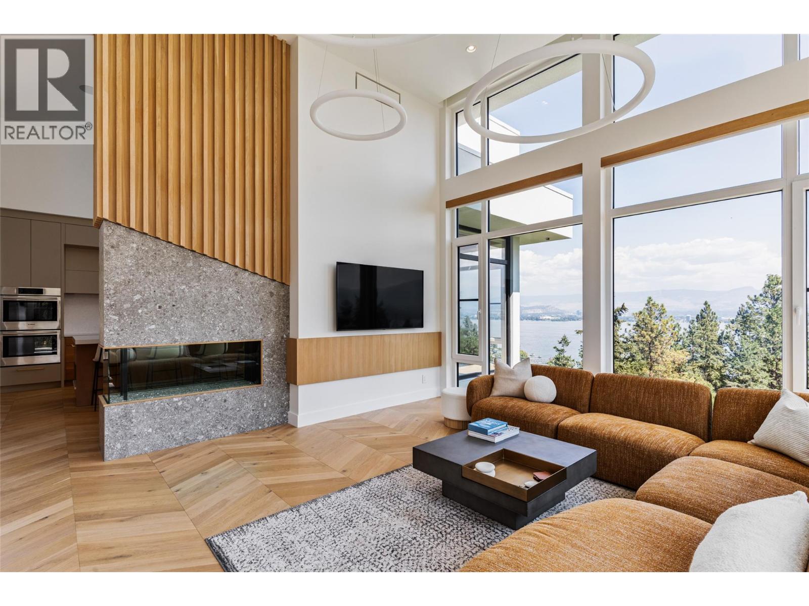 2843 Lakeridge Road, West Kelowna