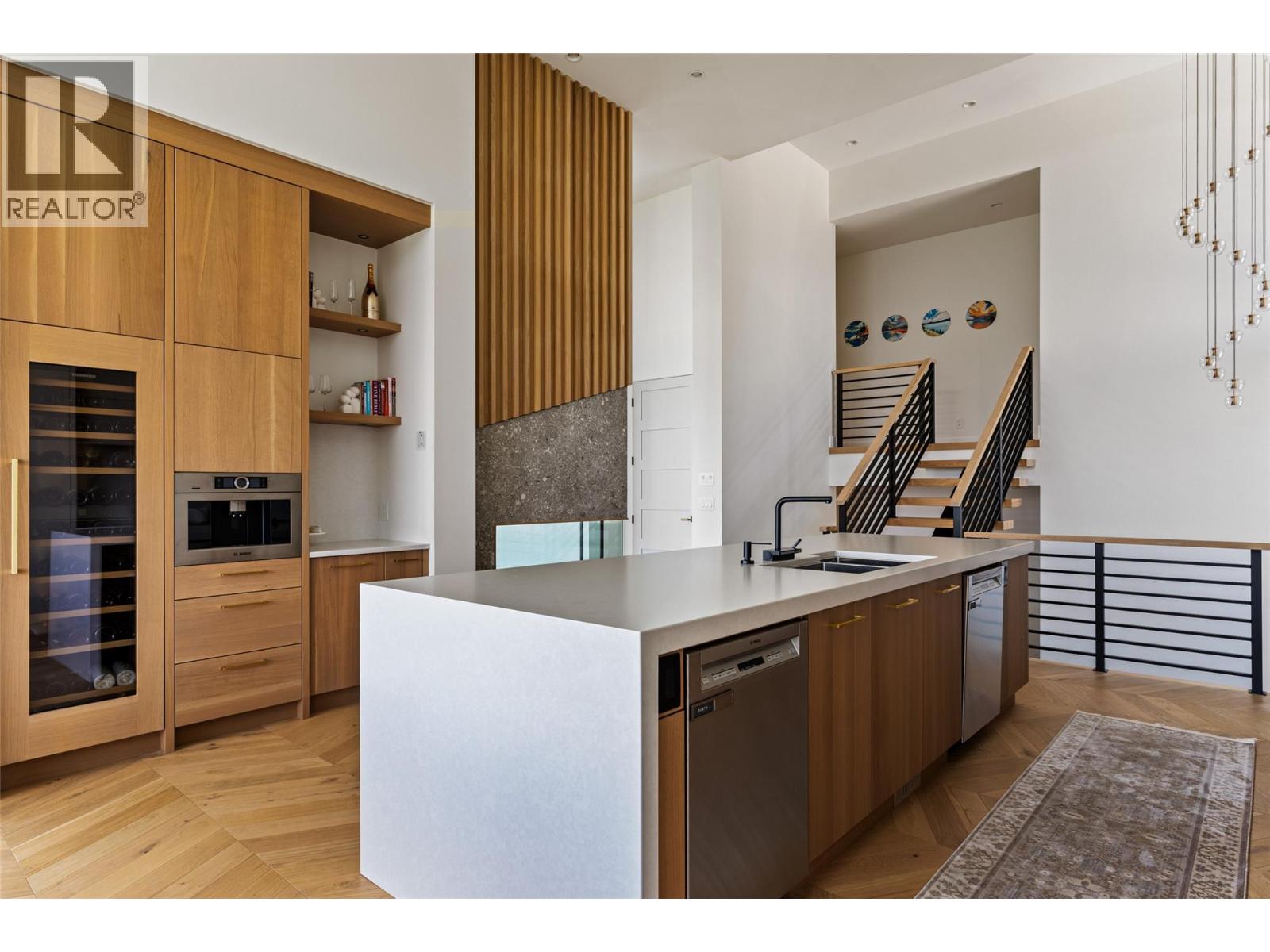 2843 Lakeridge Road, West Kelowna