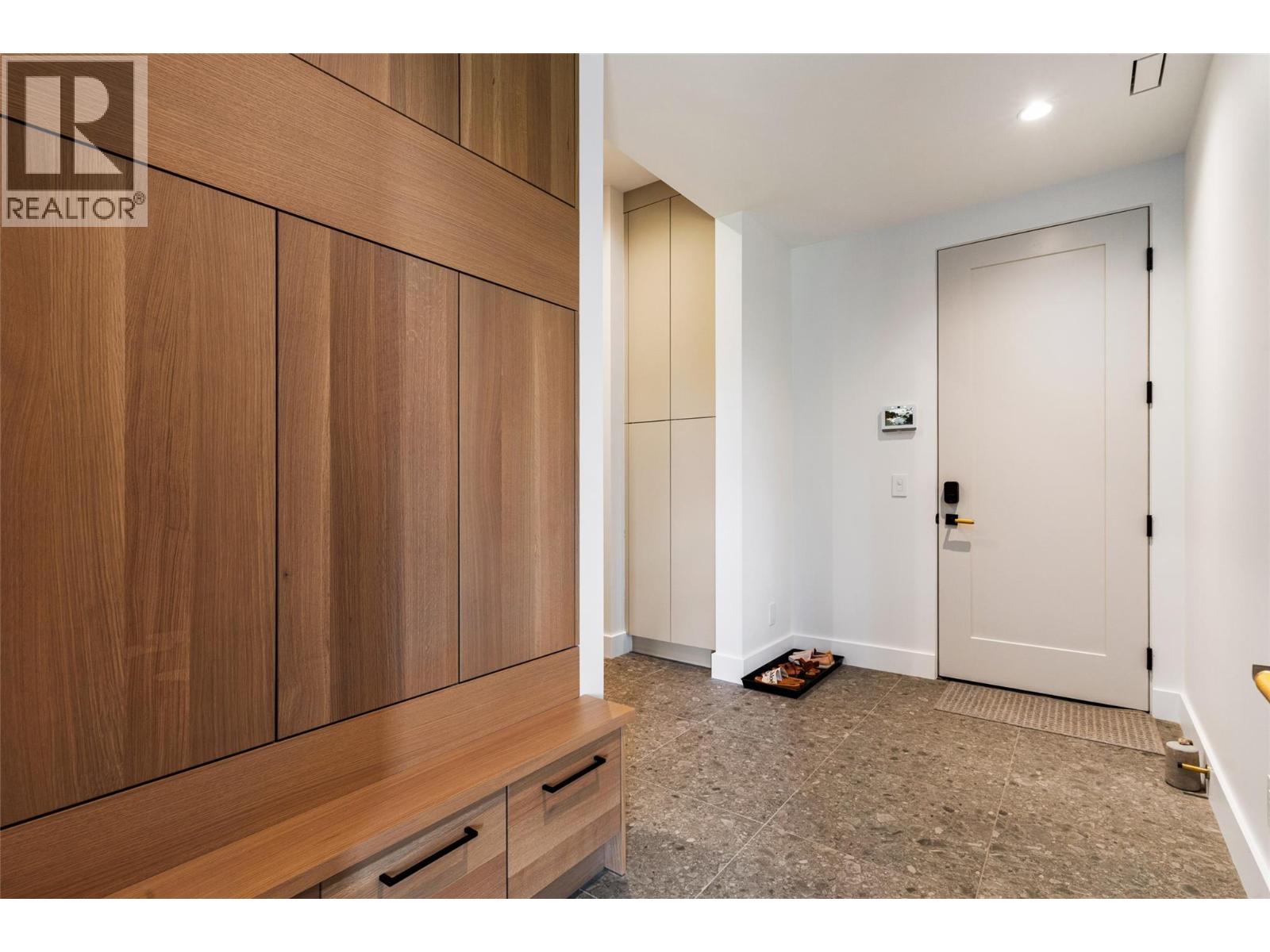 2843 Lakeridge Road, West Kelowna