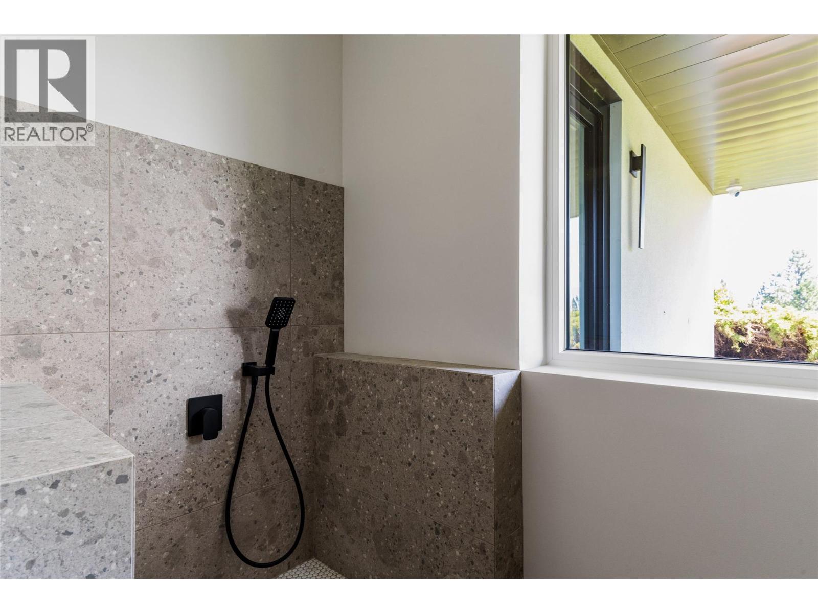 2843 Lakeridge Road, West Kelowna