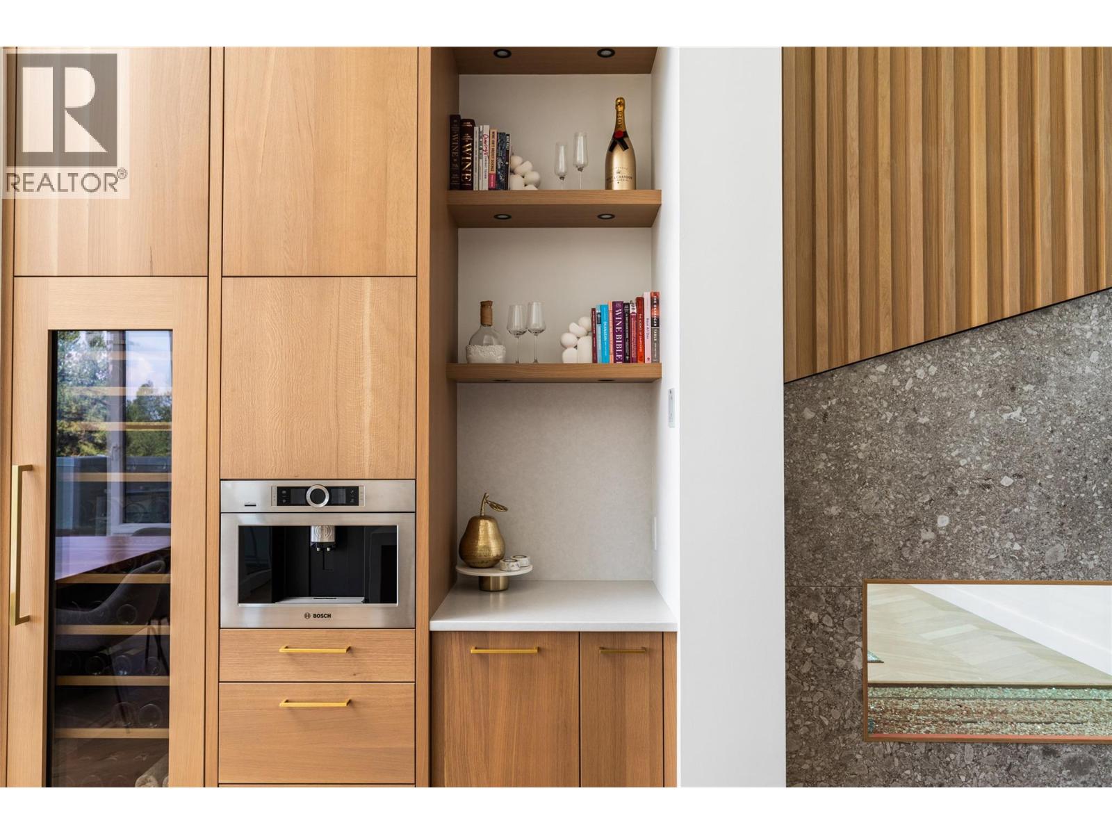 2843 Lakeridge Road, West Kelowna