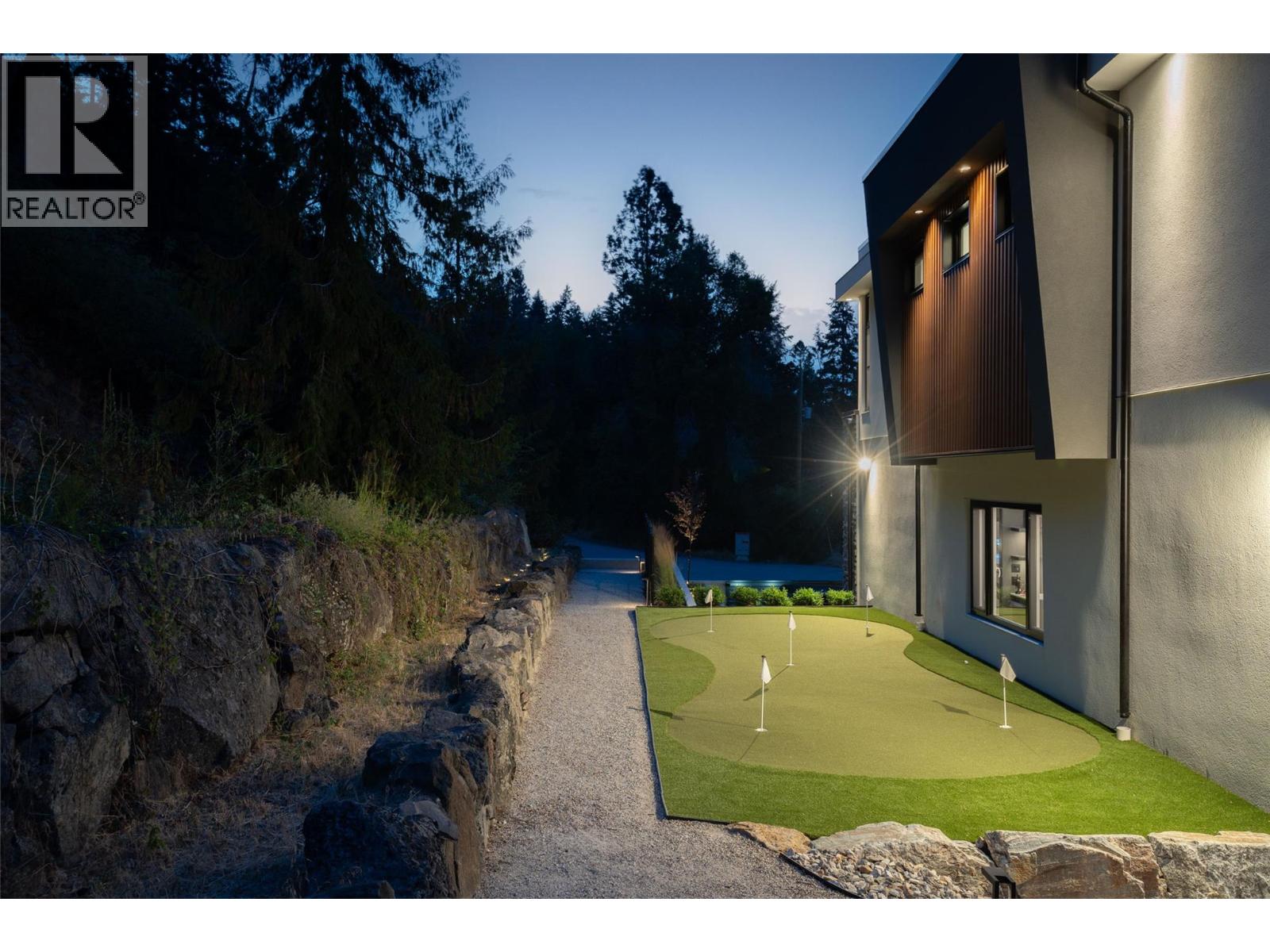 2843 Lakeridge Road, West Kelowna