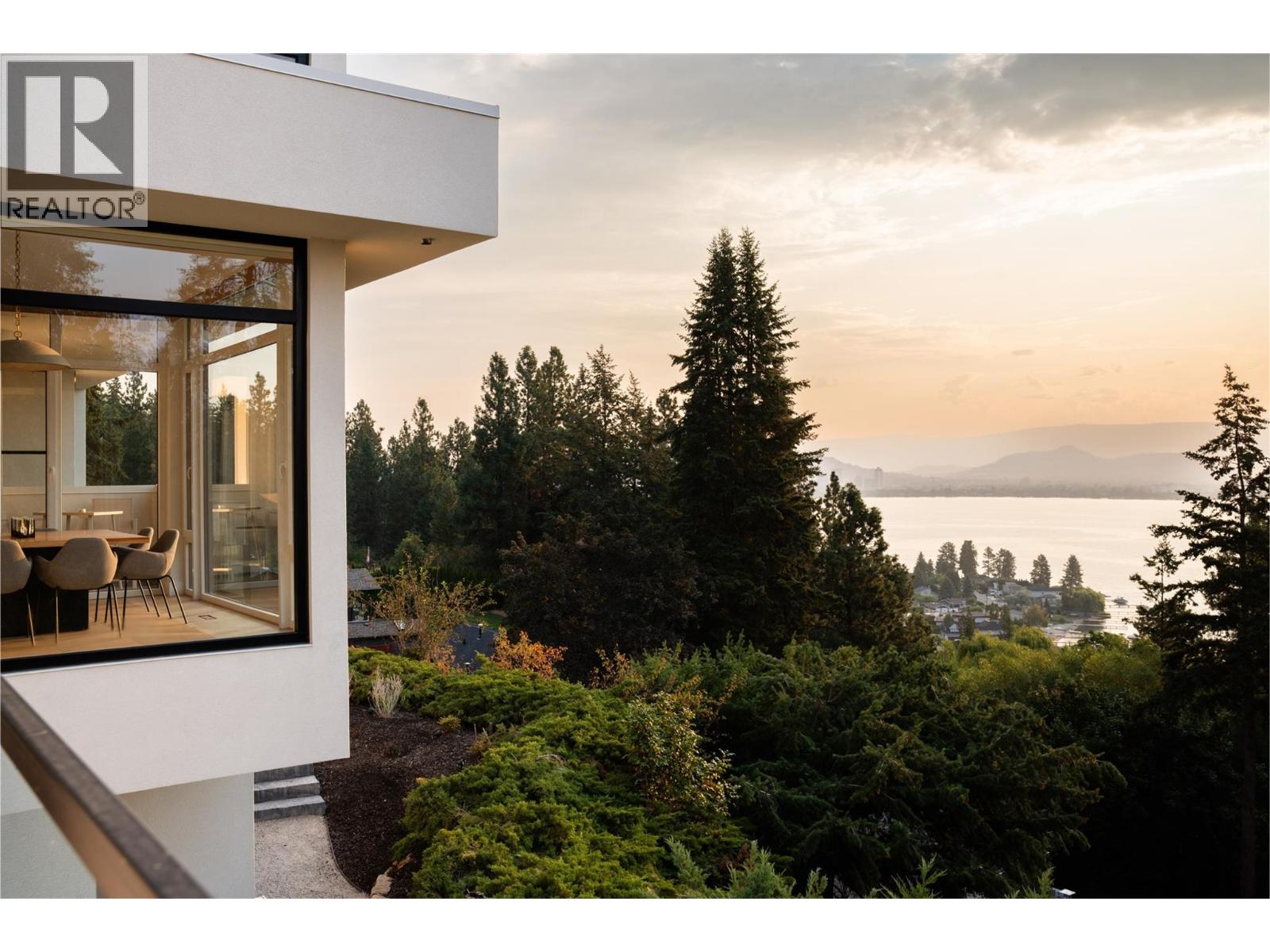 2843 Lakeridge Road, West Kelowna