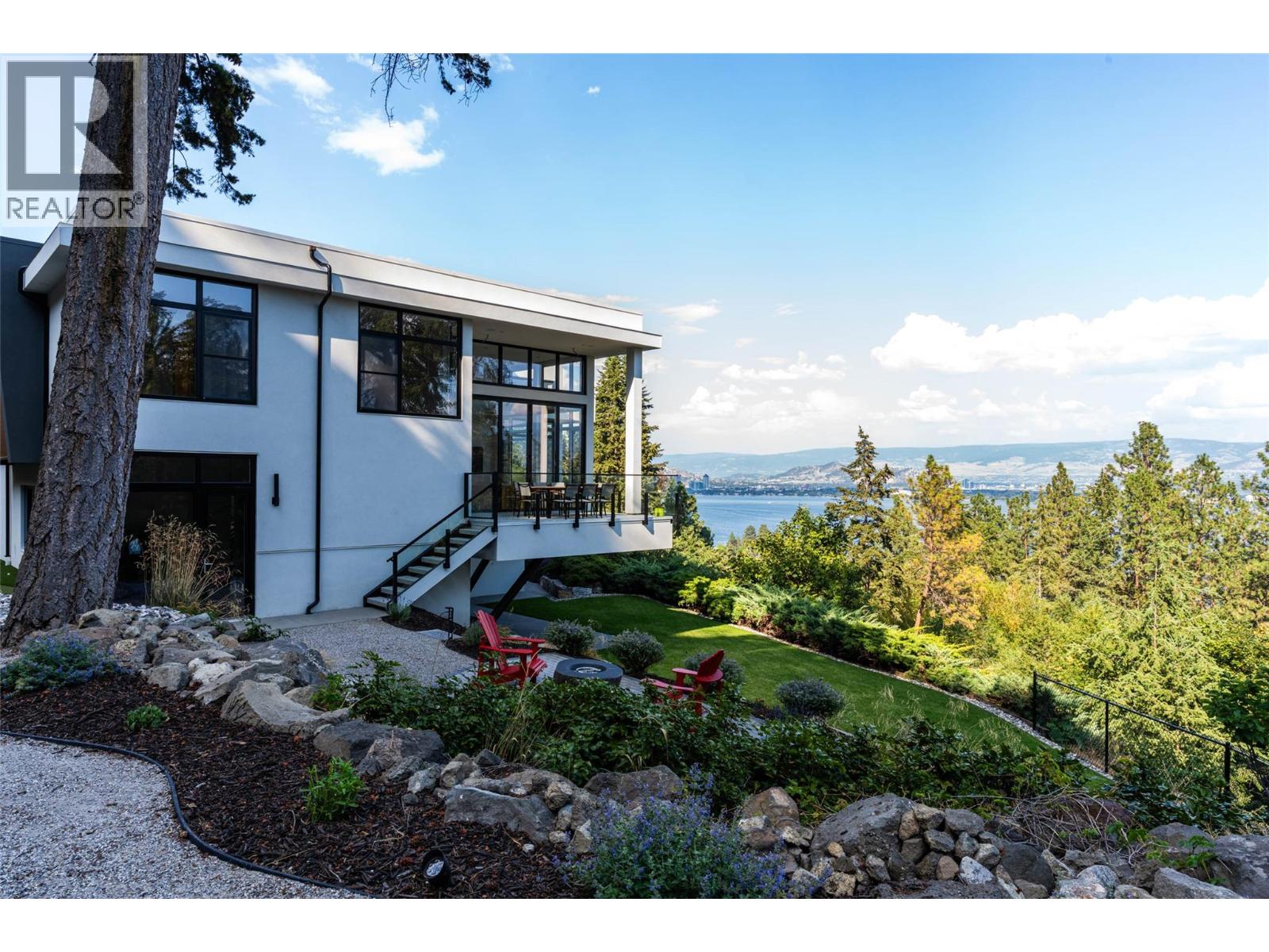 2843 Lakeridge Road, West Kelowna