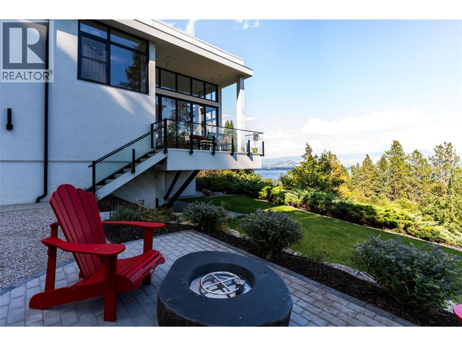 2843 Lakeridge Road, West Kelowna