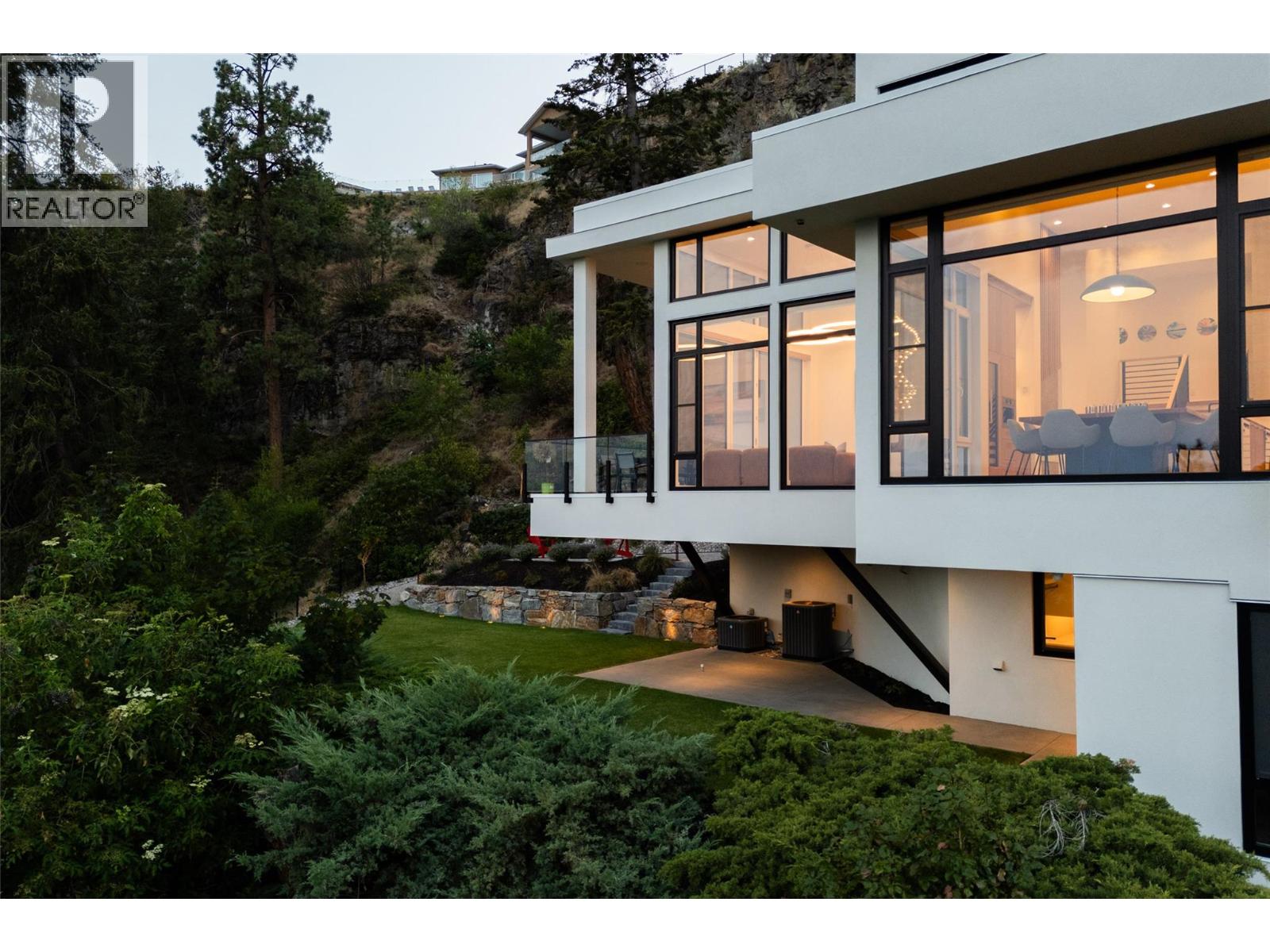 2843 Lakeridge Road, West Kelowna