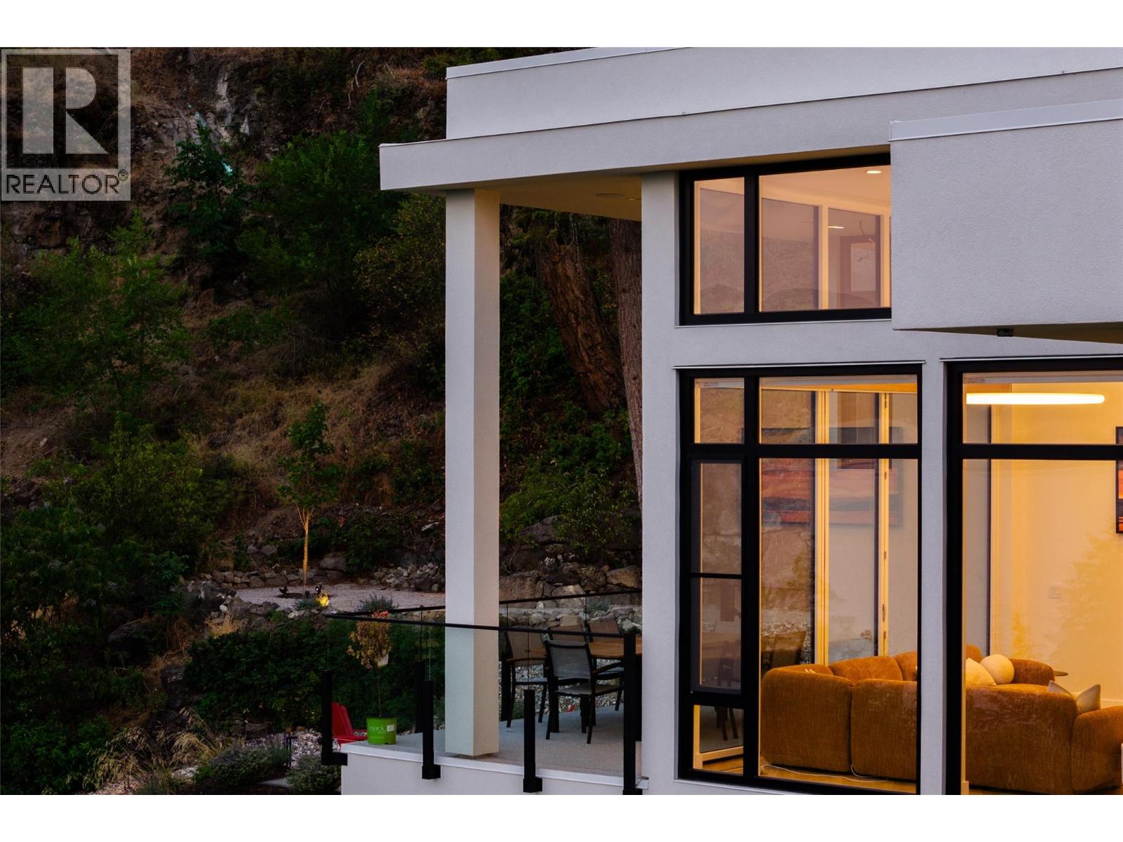 2843 Lakeridge Road, West Kelowna