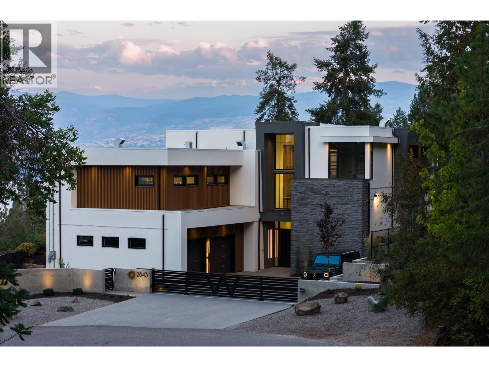 2843 Lakeridge Road, West Kelowna