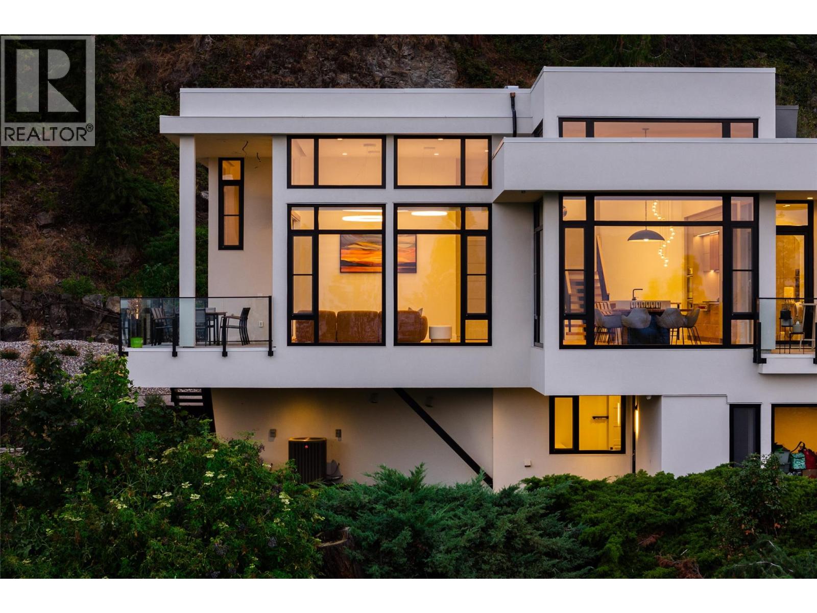 2843 Lakeridge Road, West Kelowna