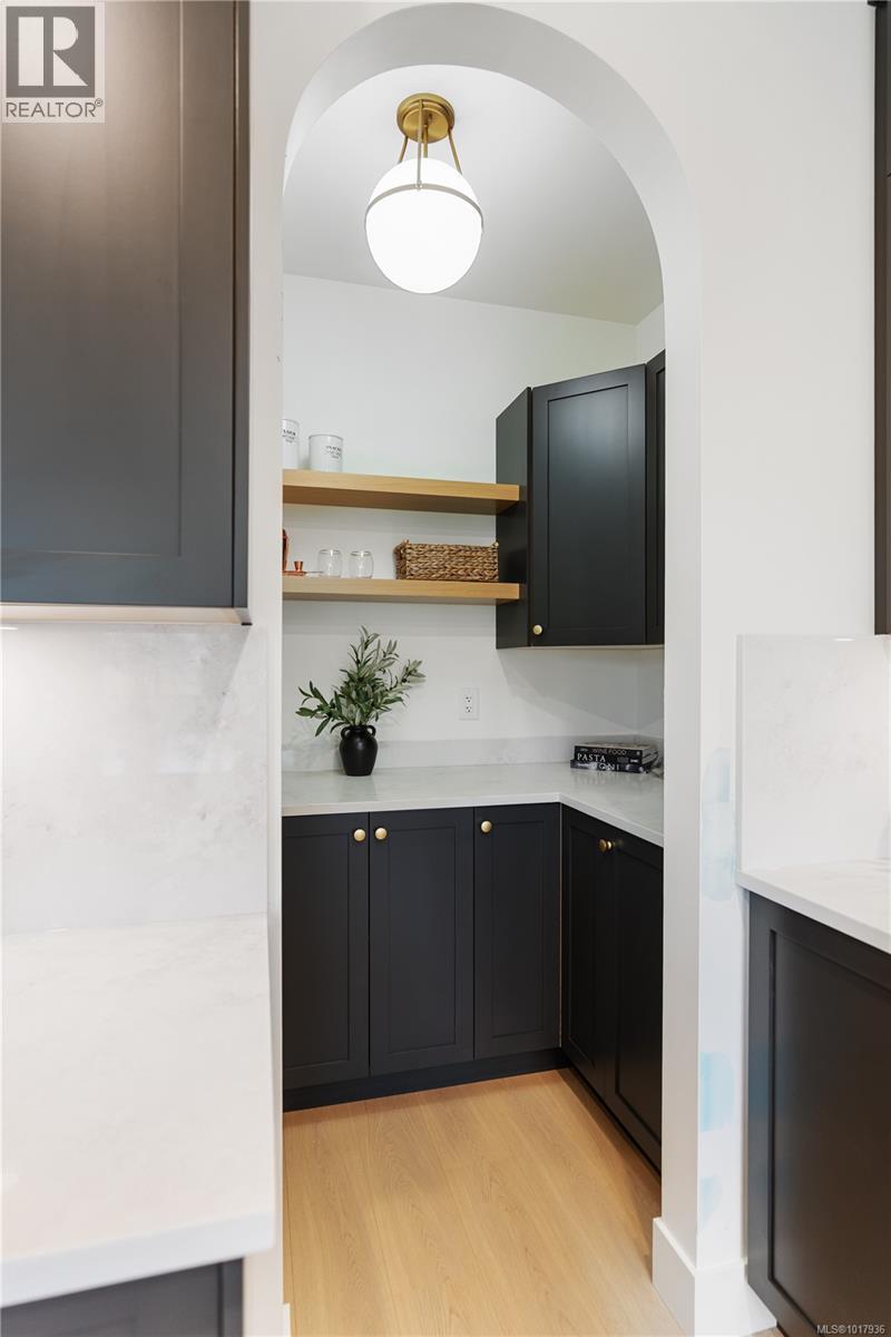  611 Madrona Place, Langford