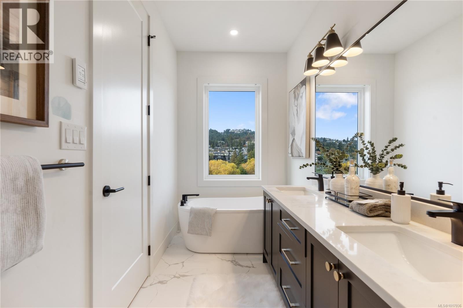  611 Madrona Place, Langford