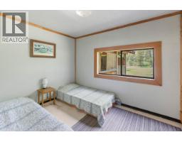209 Lardeau River Road, Lardeau, BC V0G1N0 Photo 17