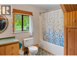 209 Lardeau River Road, Lardeau, BC V0G1N0 Photo 19