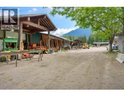 209 Lardeau River Road, Lardeau, BC V0G1N0 Photo 25