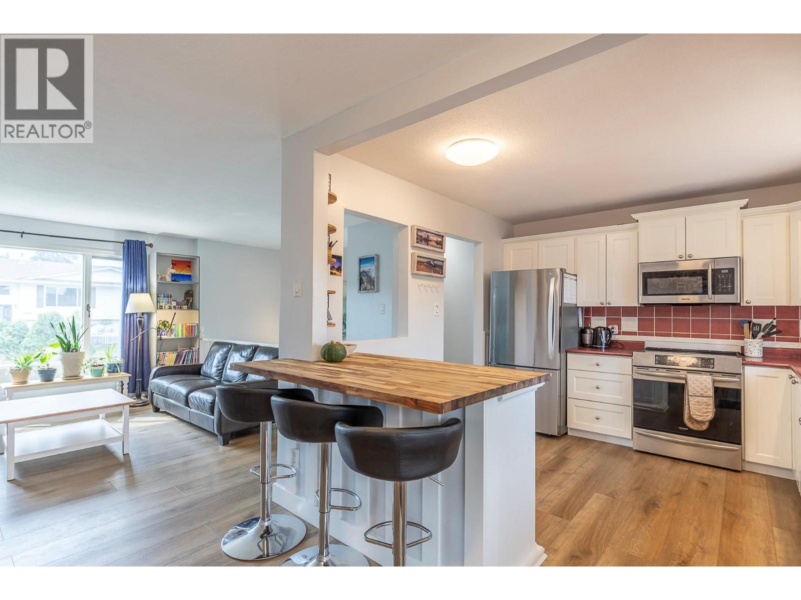  2401 40 Avenue, Vernon