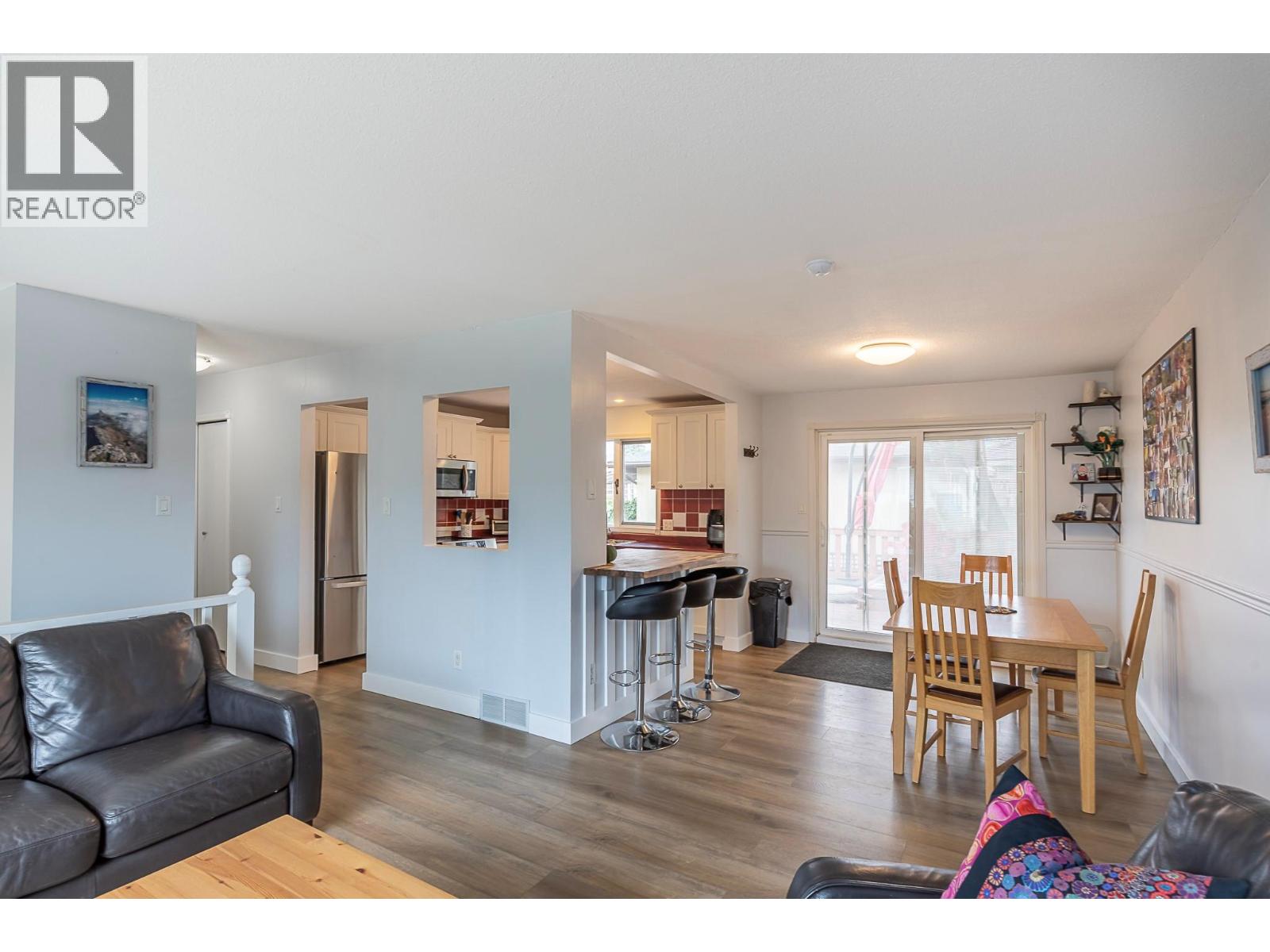  2401 40 Avenue, Vernon