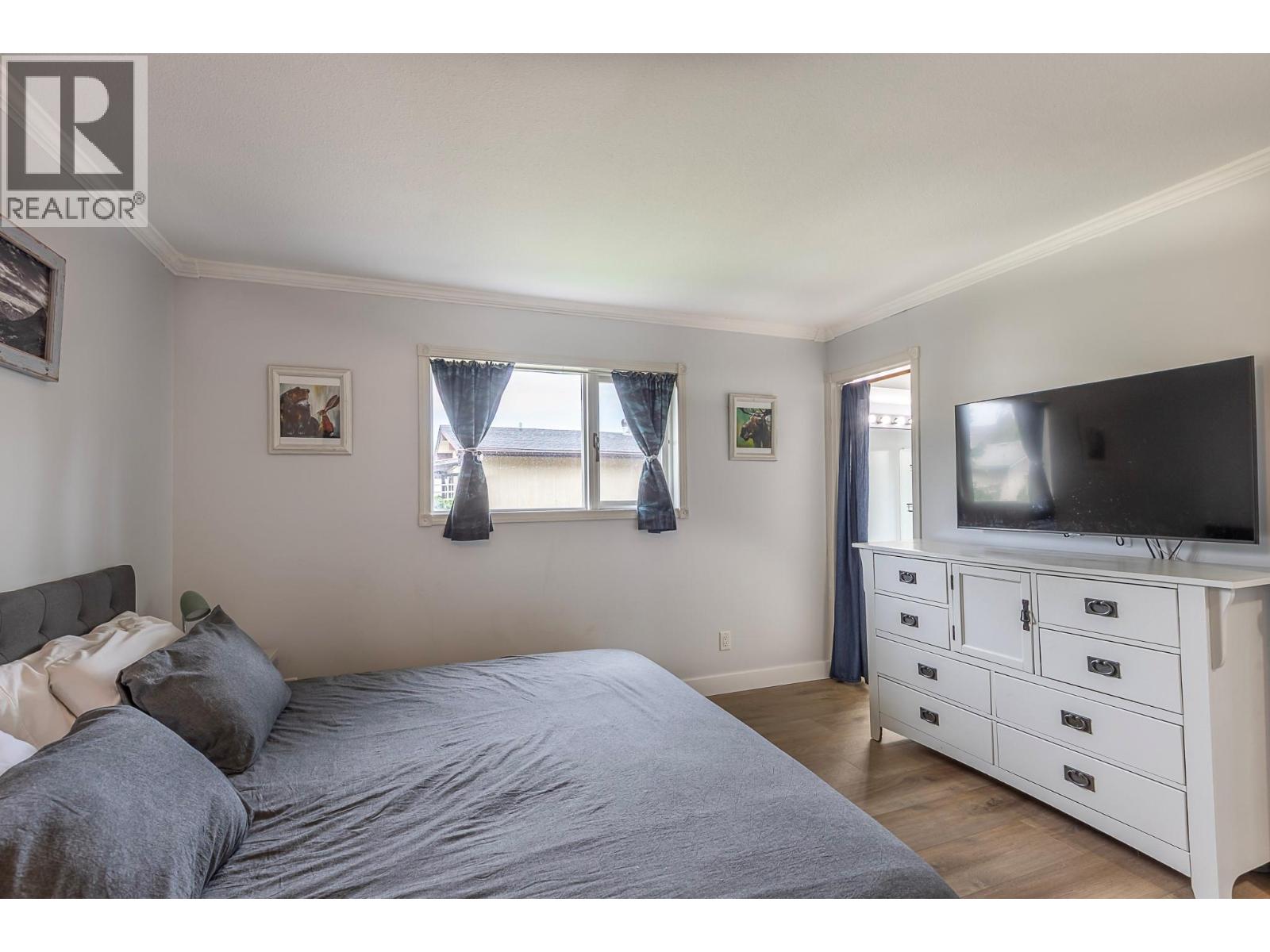  2401 40 Avenue, Vernon