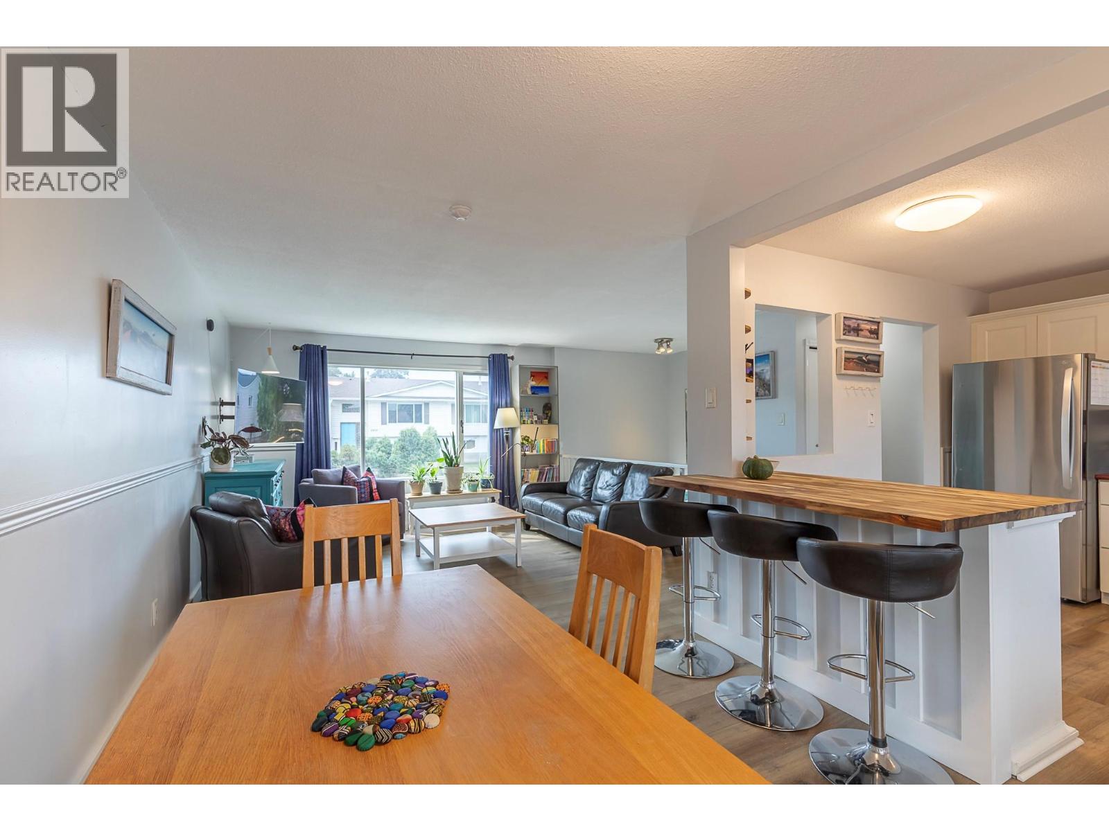  2401 40 Avenue, Vernon