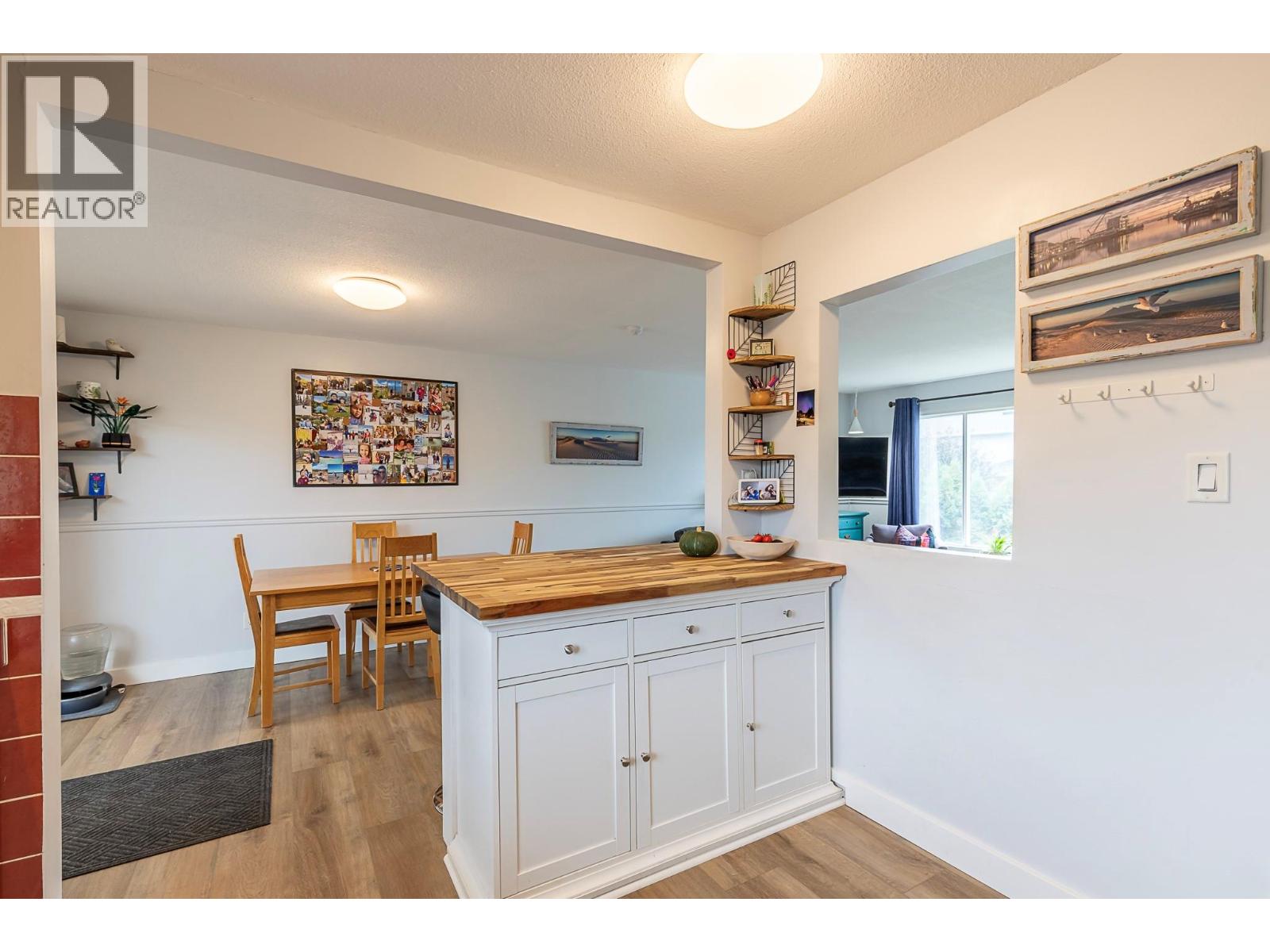  2401 40 Avenue, Vernon