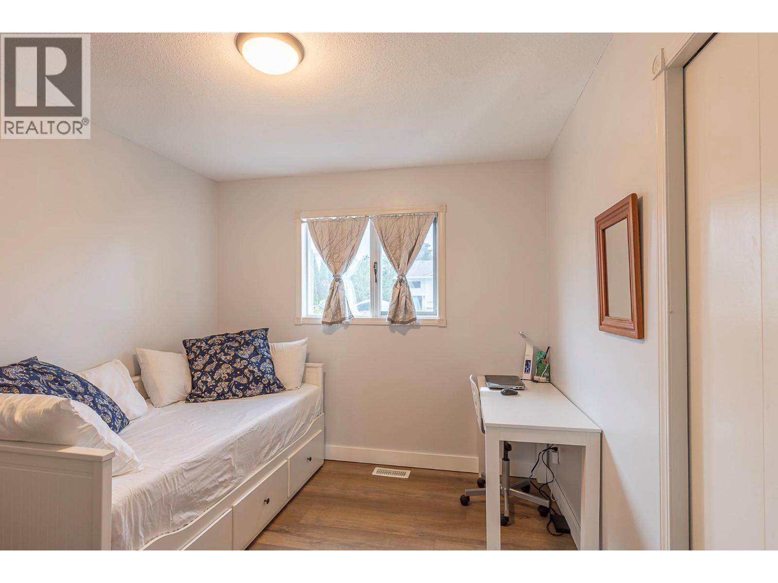  2401 40 Avenue, Vernon