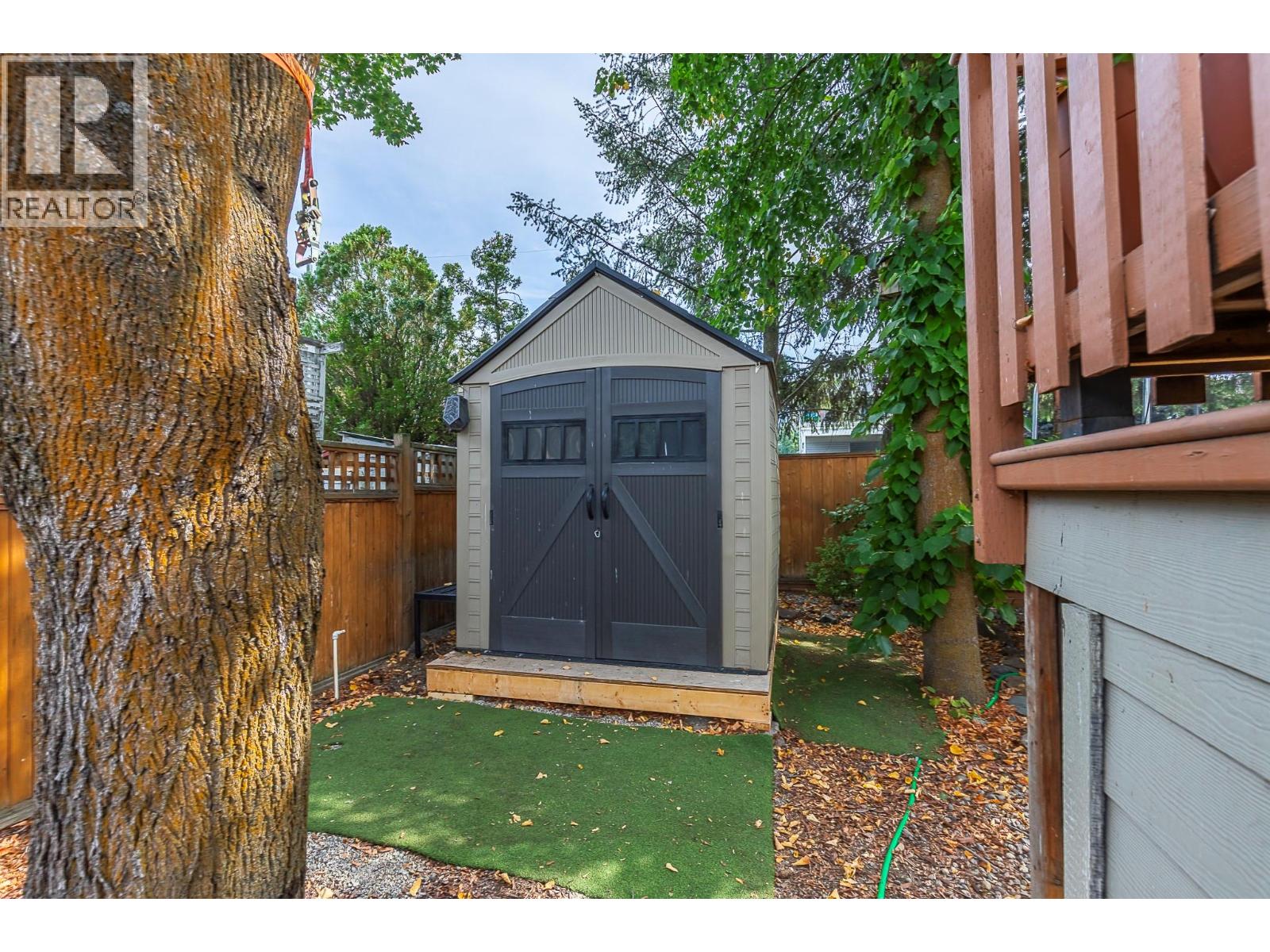  2401 40 Avenue, Vernon