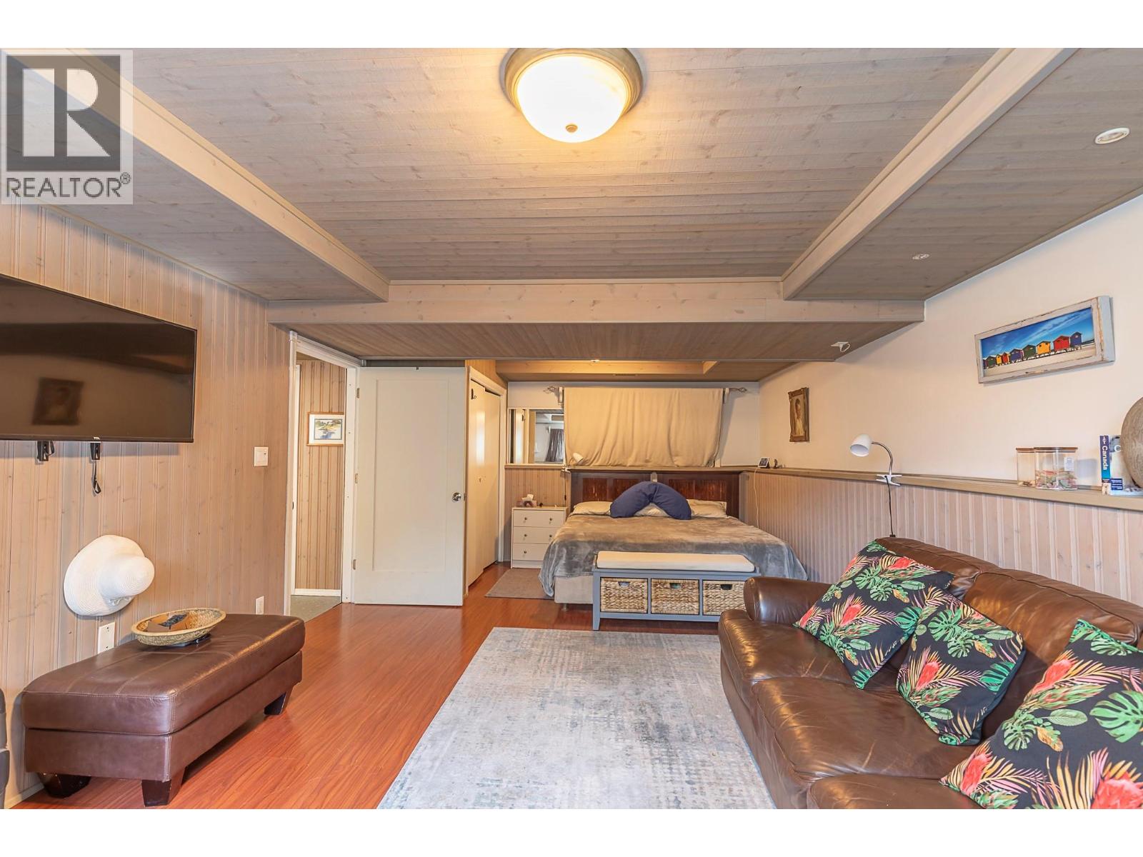  2401 40 Avenue, Vernon