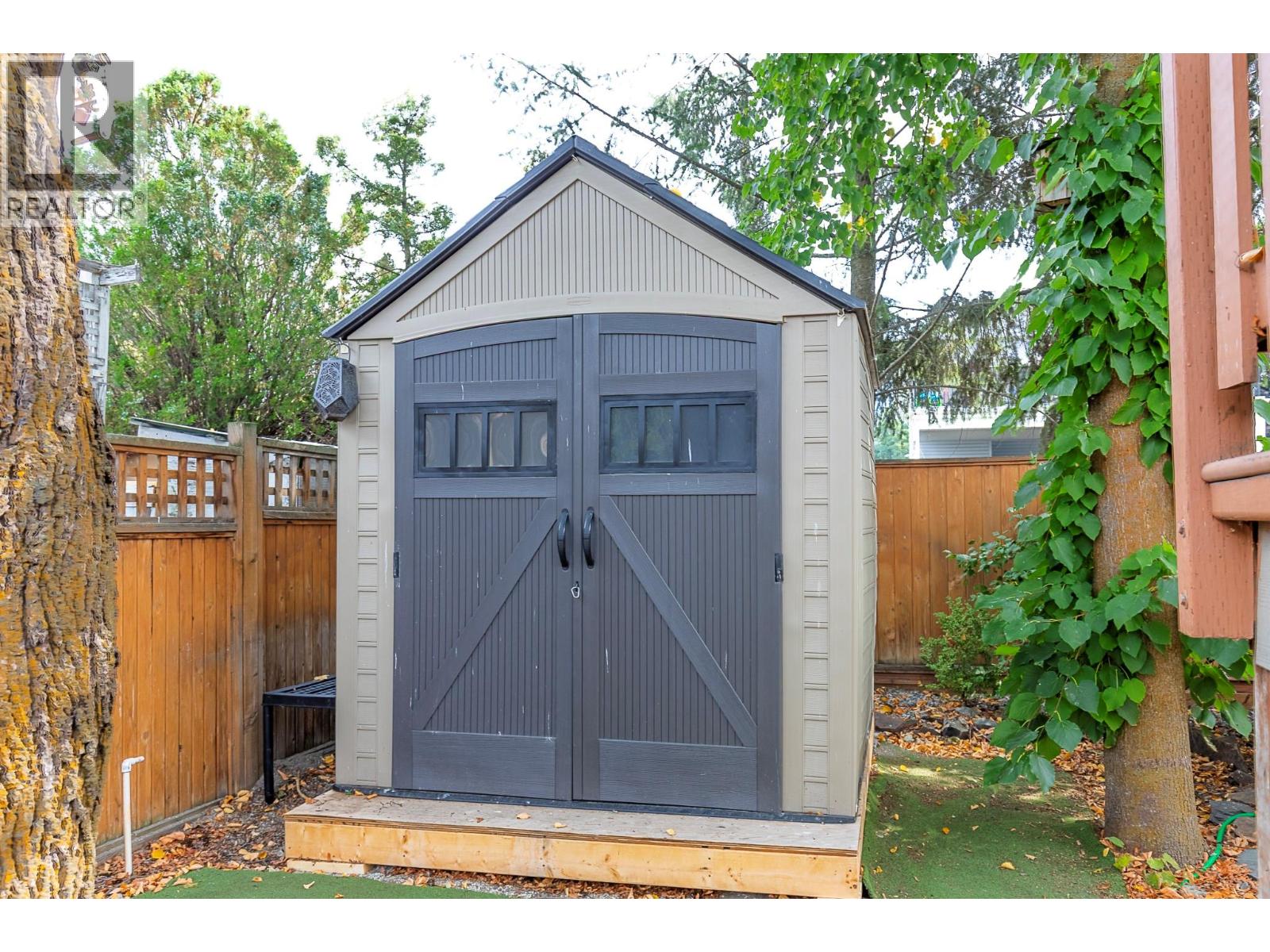 2401 40 Avenue, Vernon