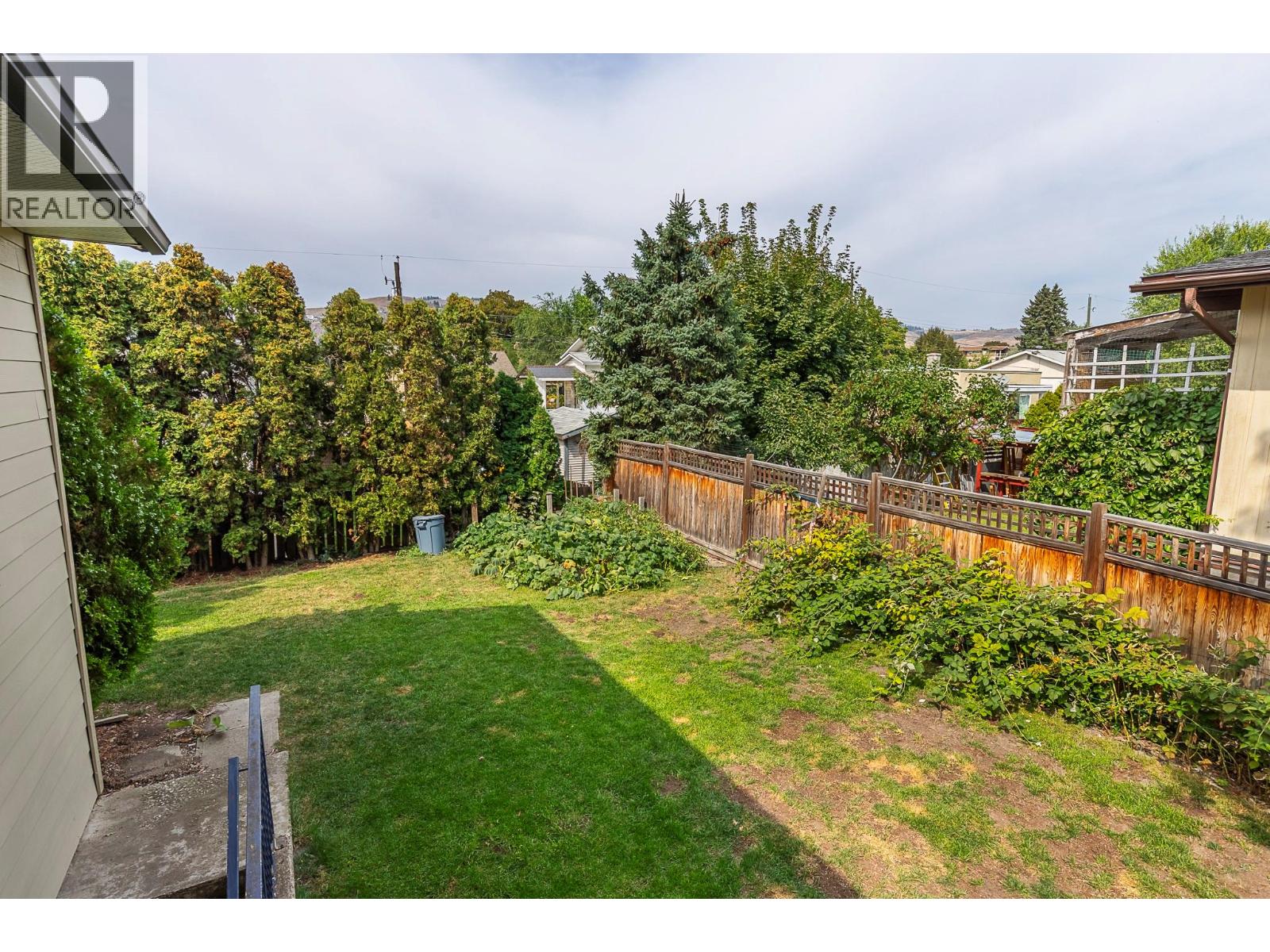  2401 40 Avenue, Vernon
