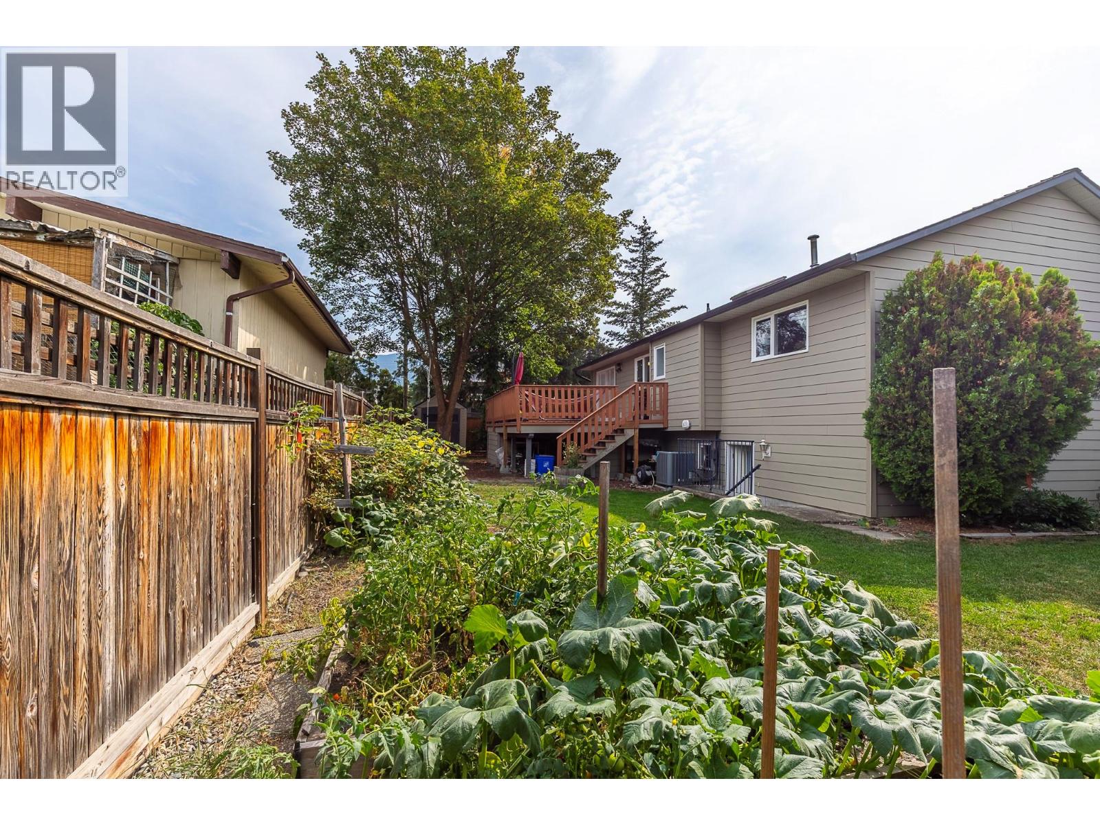  2401 40 Avenue, Vernon
