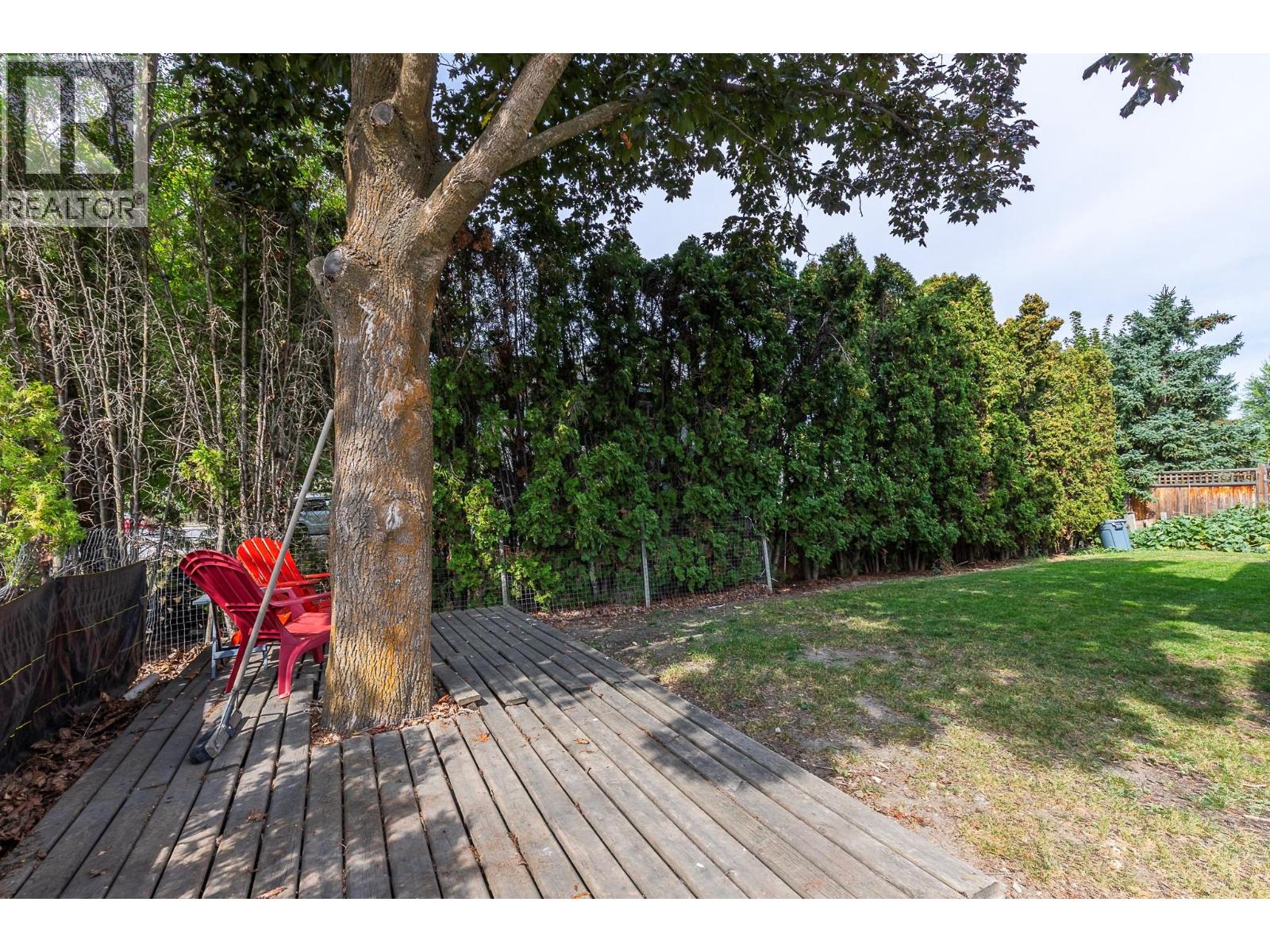  2401 40 Avenue, Vernon
