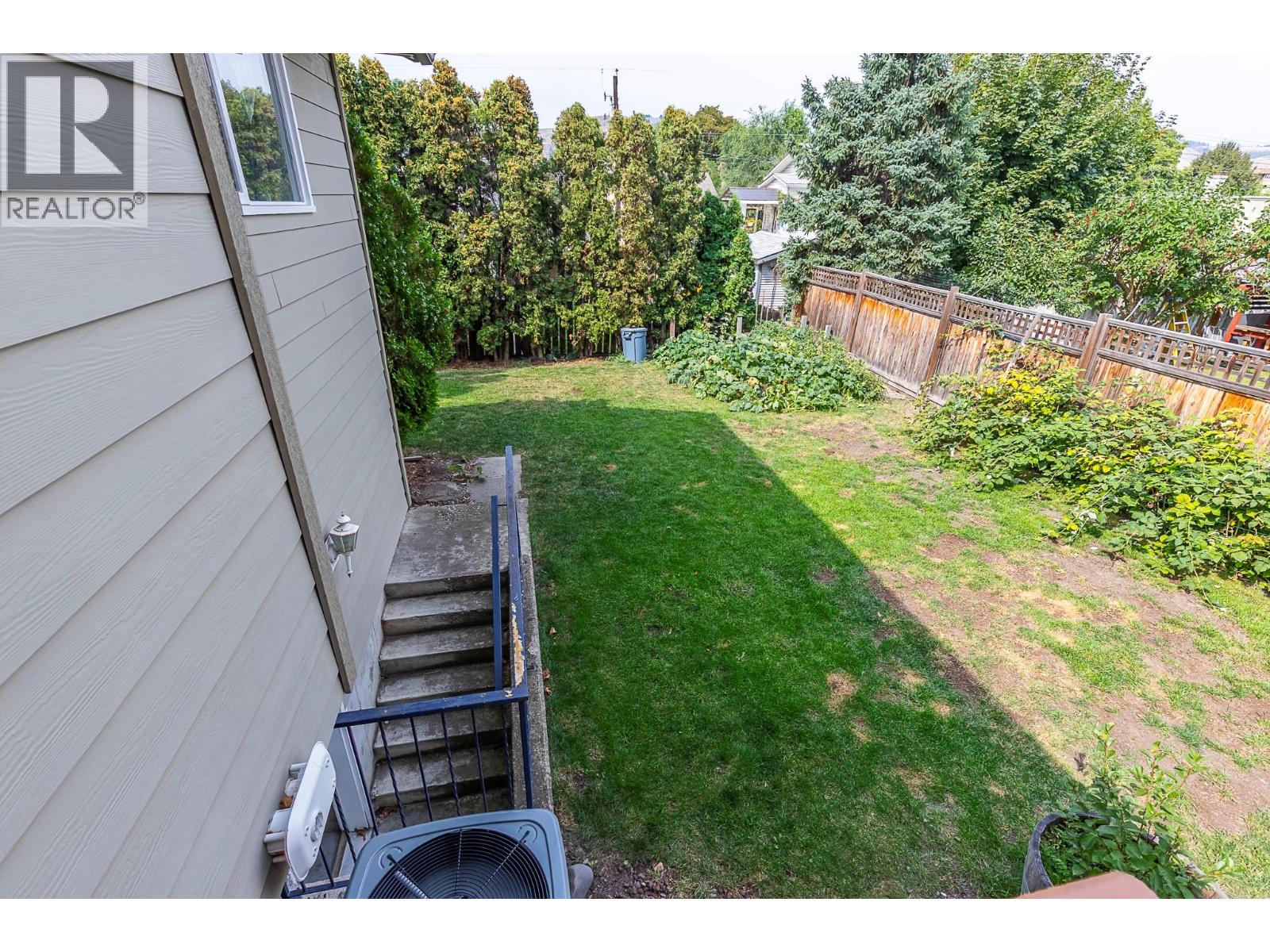  2401 40 Avenue, Vernon