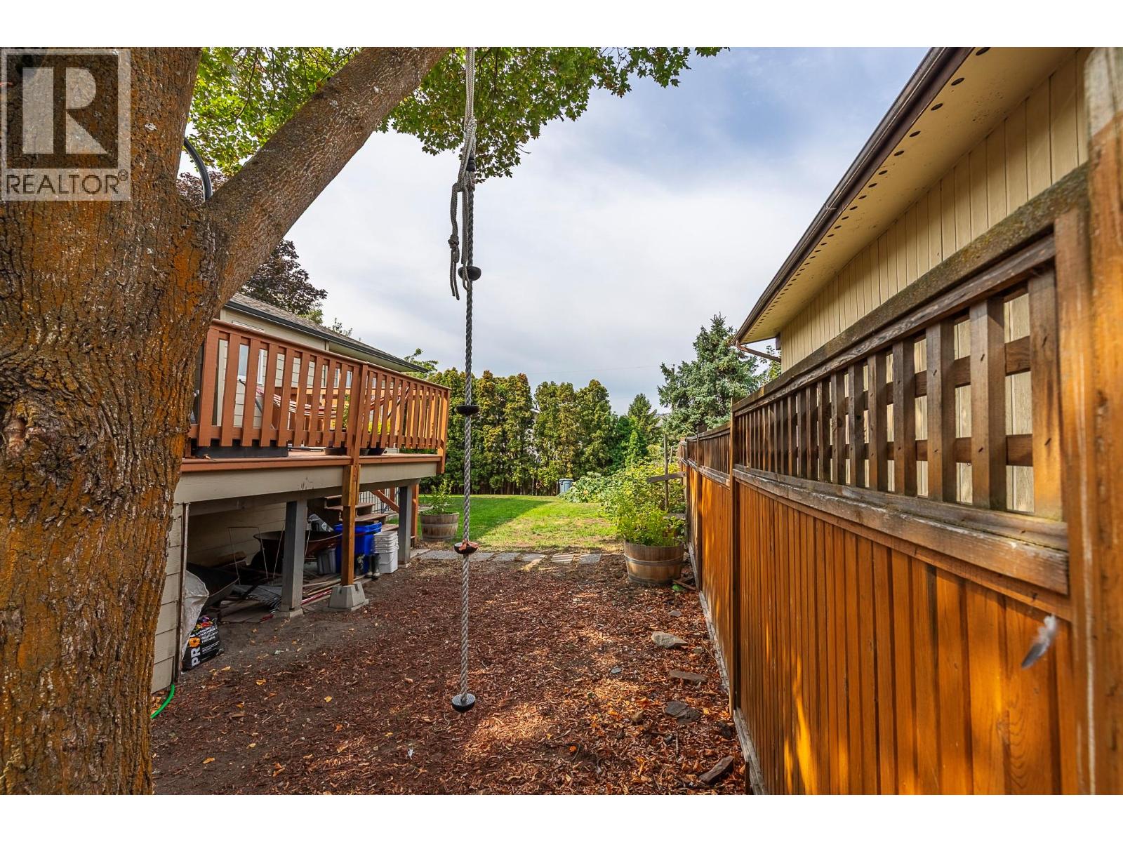  2401 40 Avenue, Vernon