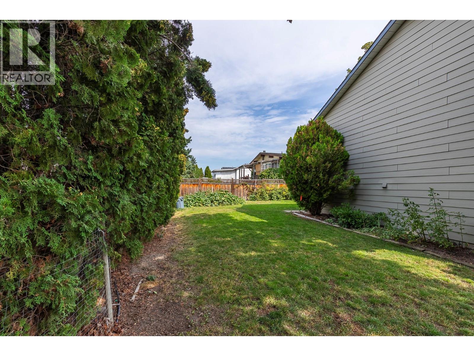  2401 40 Avenue, Vernon