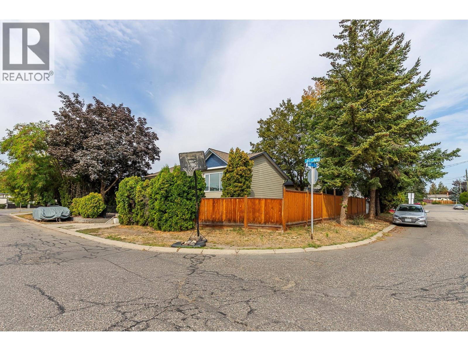  2401 40 Avenue, Vernon