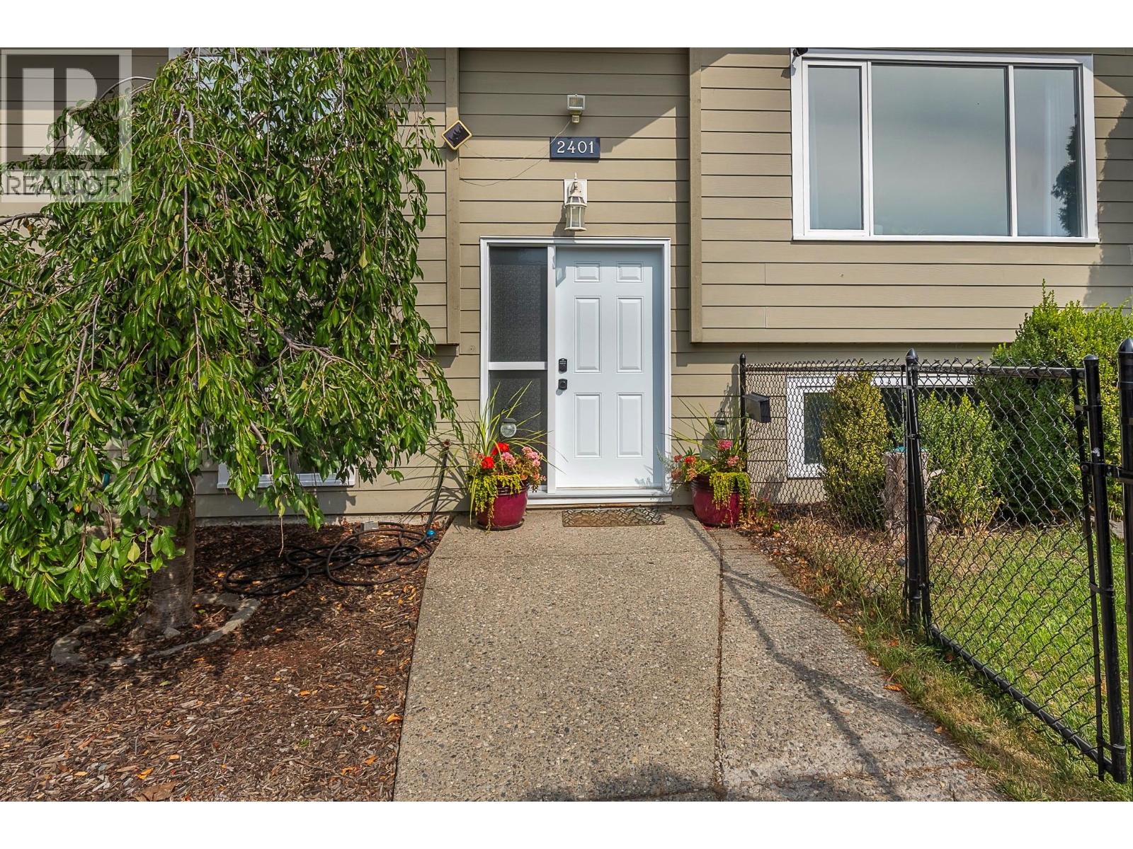  2401 40 Avenue, Vernon