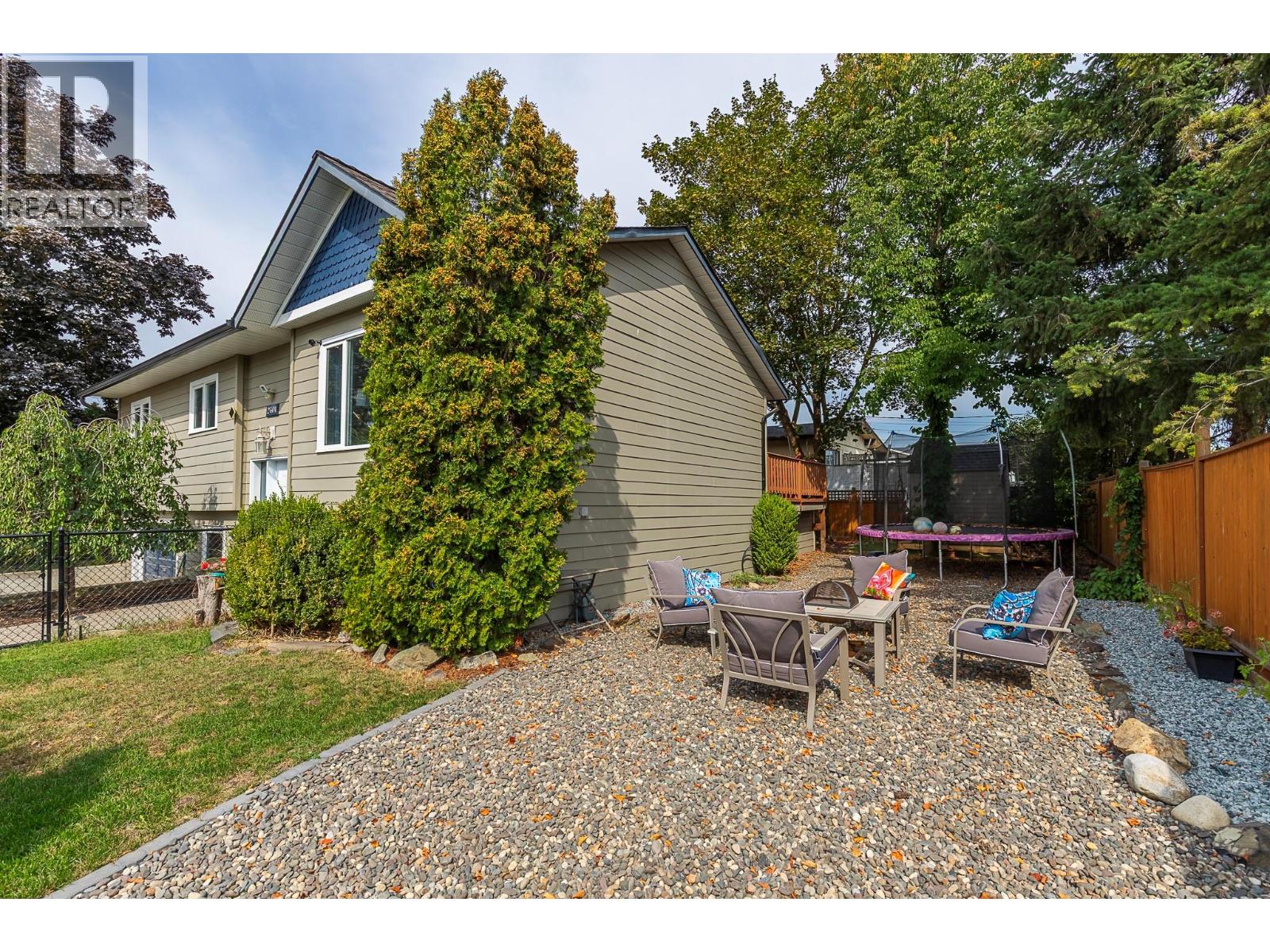  2401 40 Avenue, Vernon