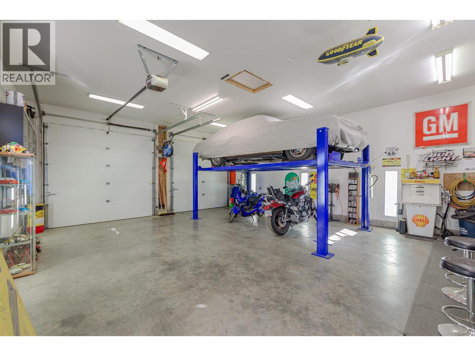  602 Maple Street, Sicamous