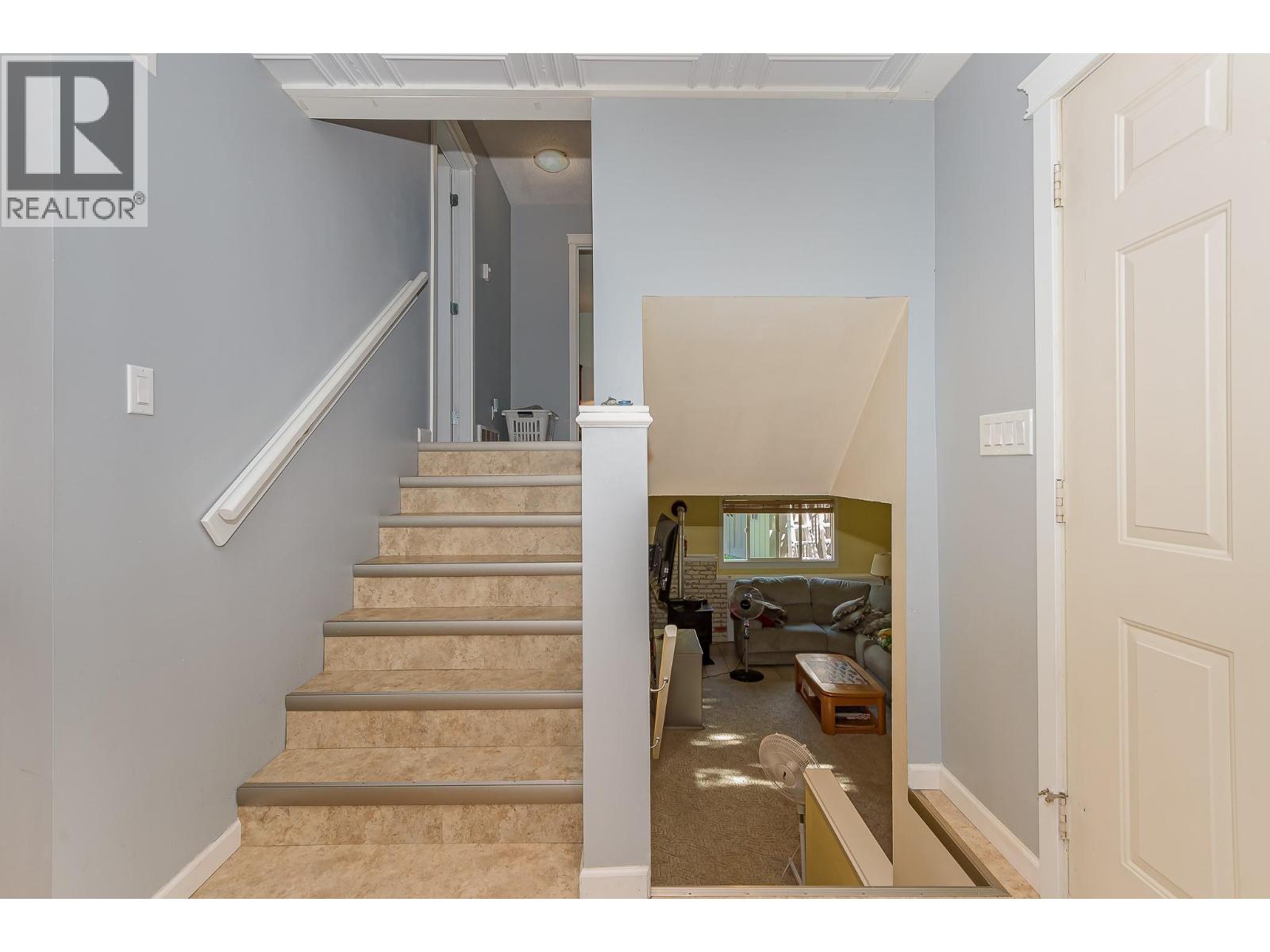  602 Maple Street, Sicamous