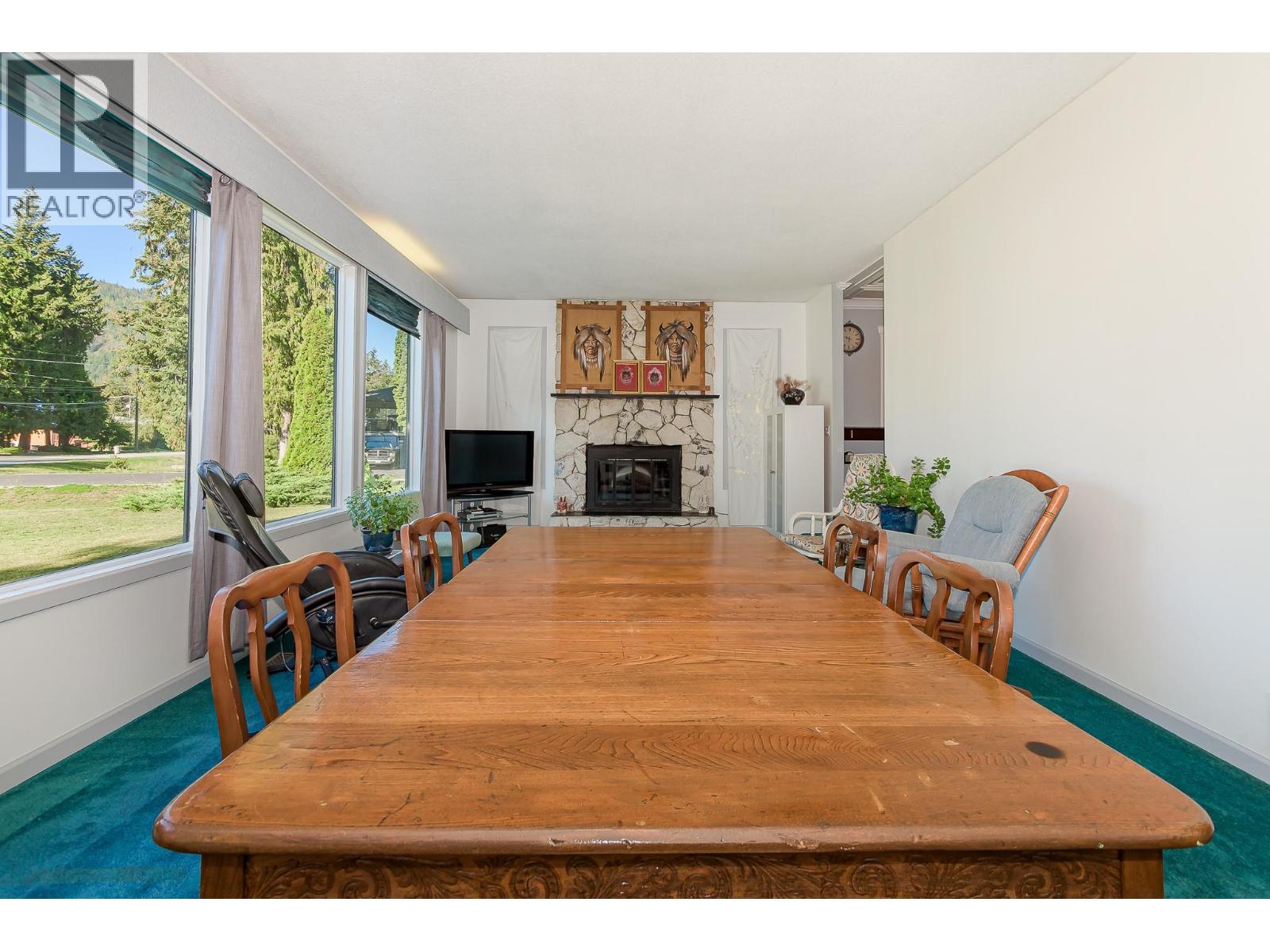  602 Maple Street, Sicamous