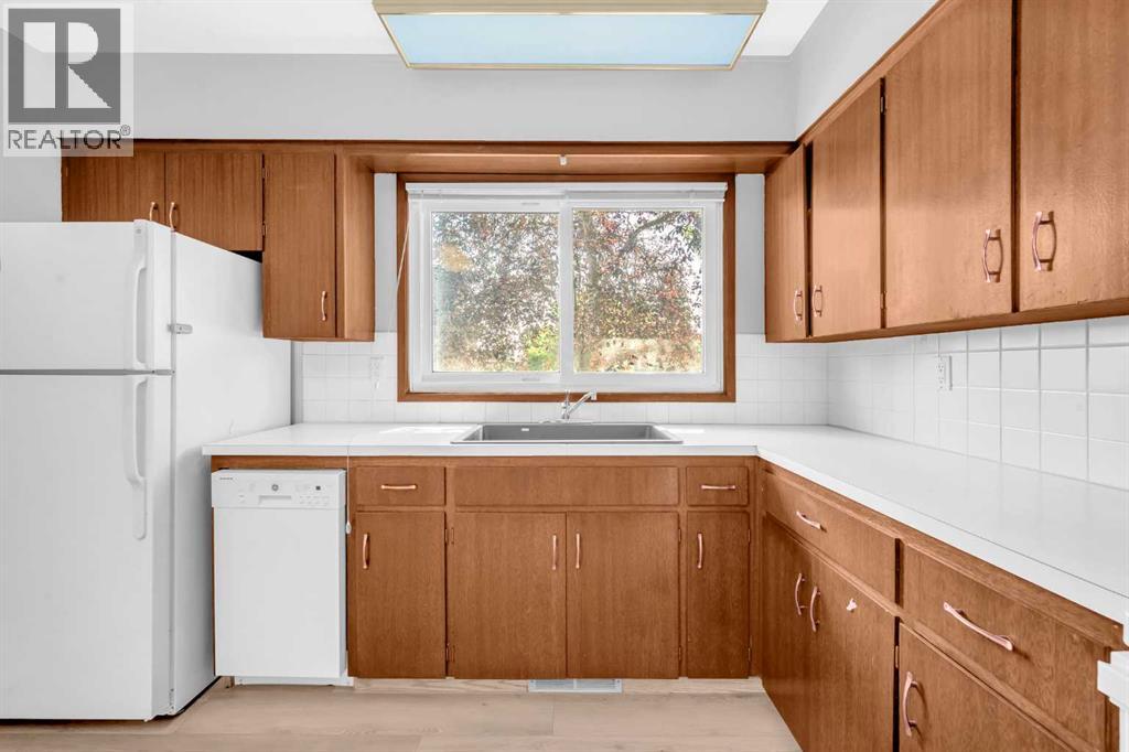 Single Family House Bungalow for Sale in   Avenue NW Huntington Hills Calgary 