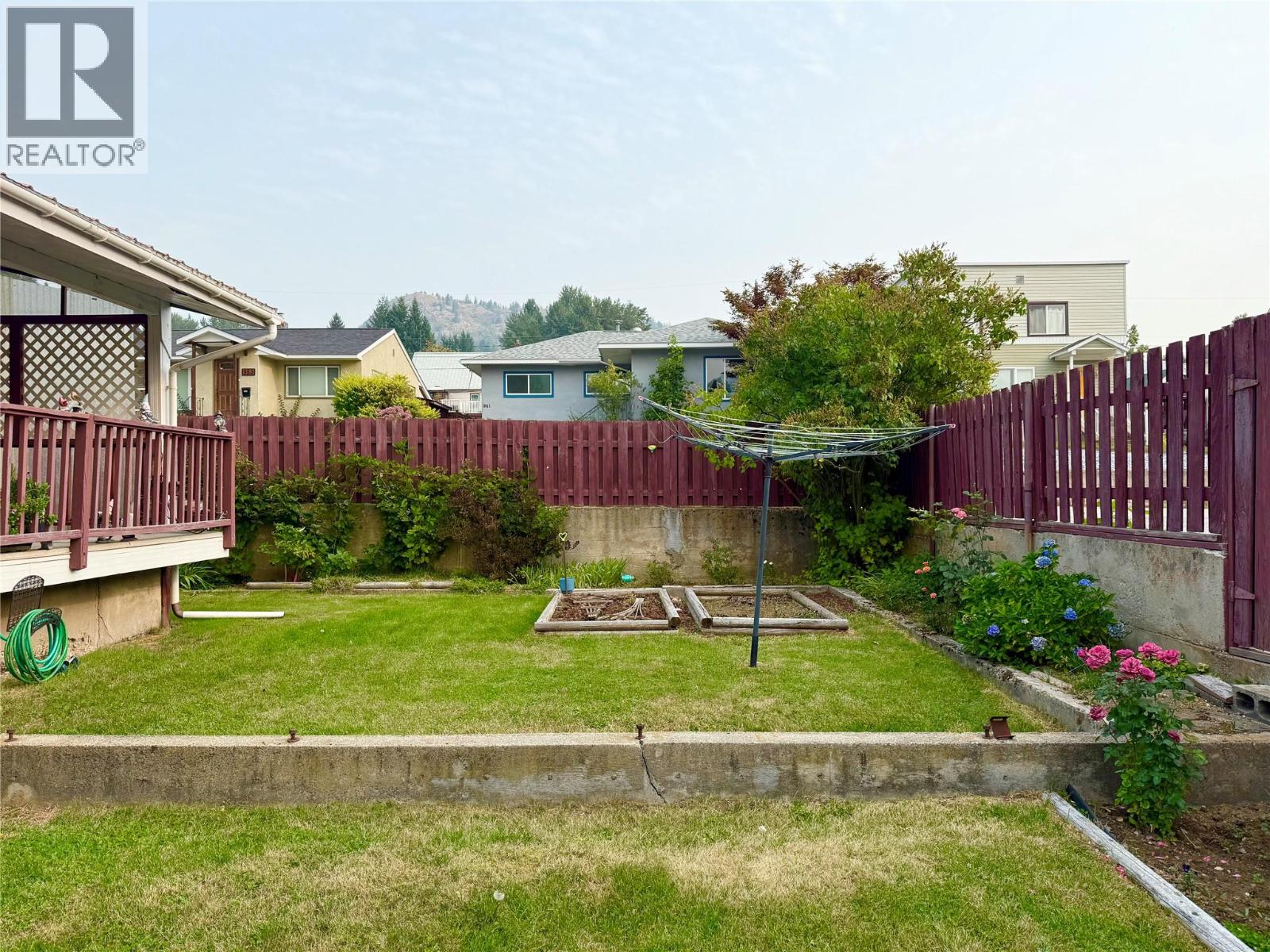 790 CARLYLE Street, Warfield