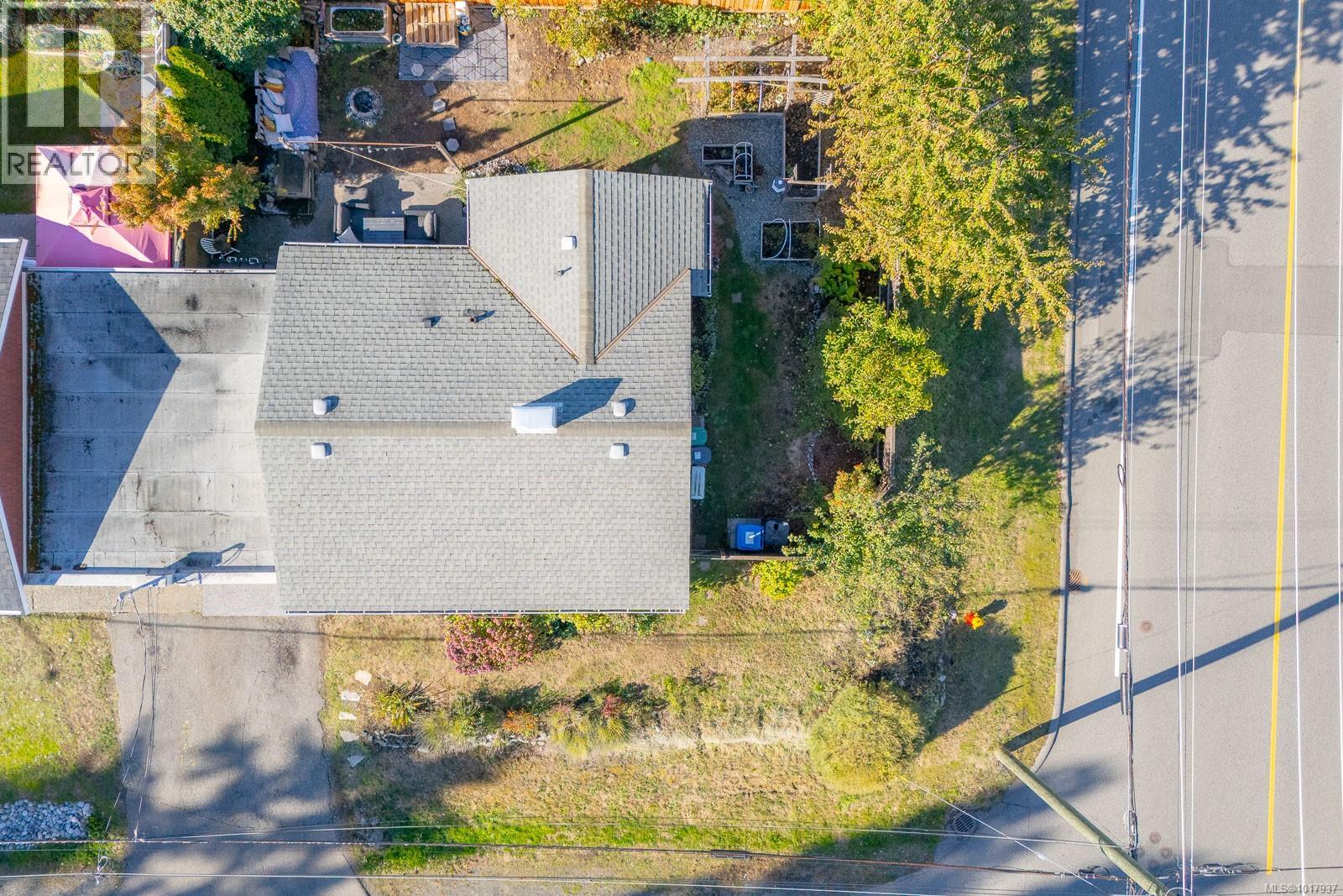 1795 Hallen Ave, Nanaimo - Exteriors - Drone/Aerial View - Photo 7
