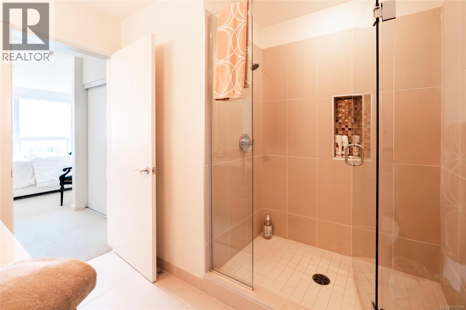 12 38 Front St, Nanaimo